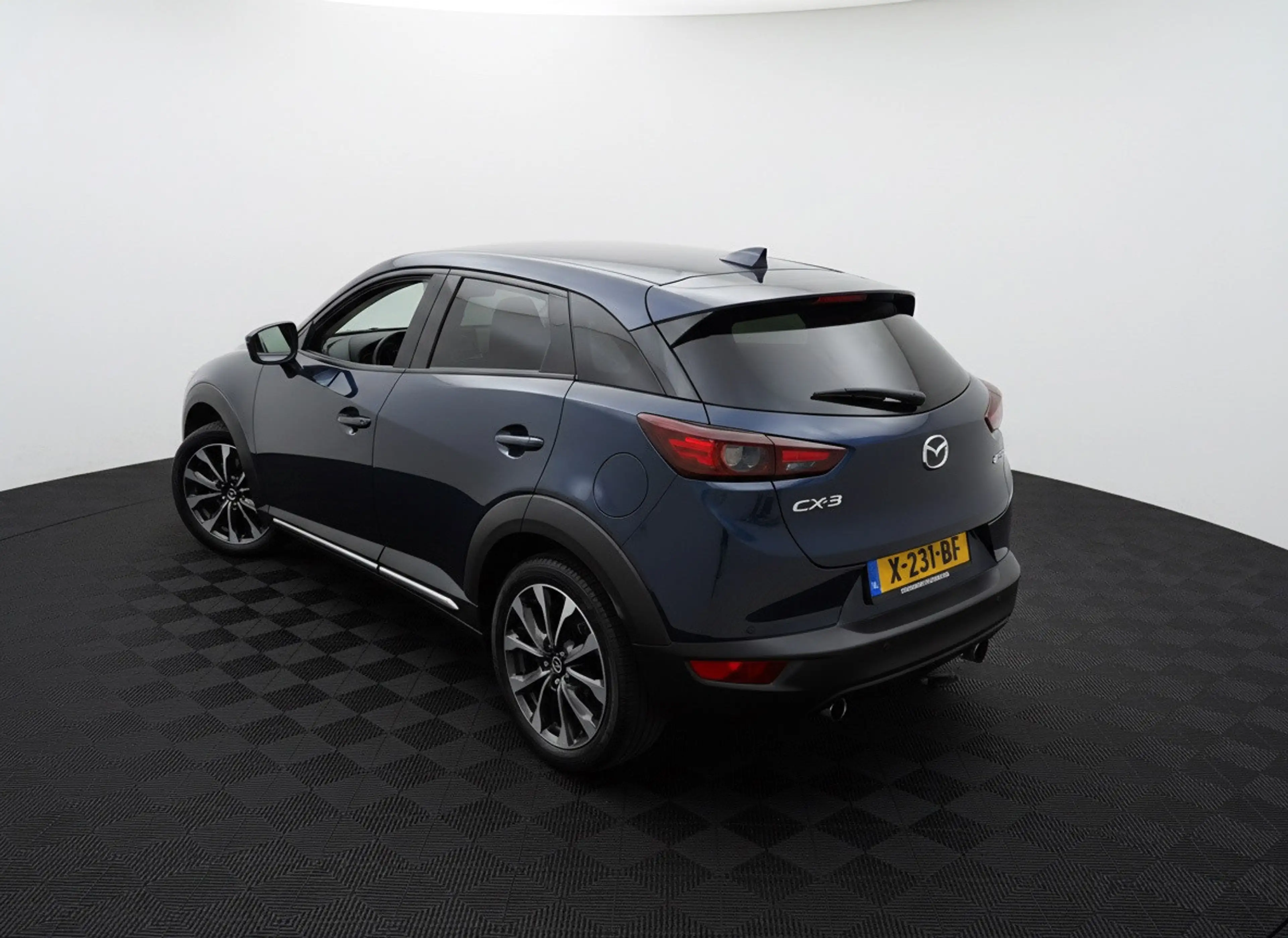Mazda CX-3 2.0 SkyActiv-G 120 GT-M — photo 3