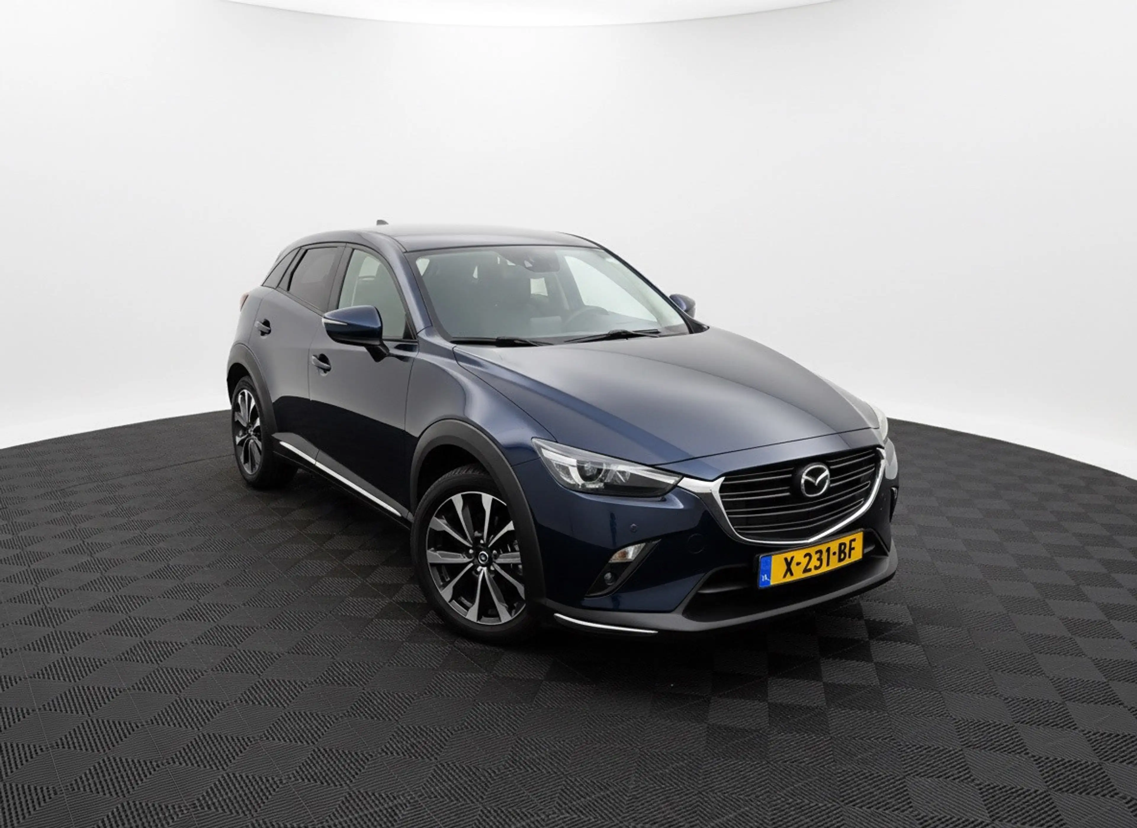 Mazda CX-3 2.0 SkyActiv-G 120 GT-M — photo 2