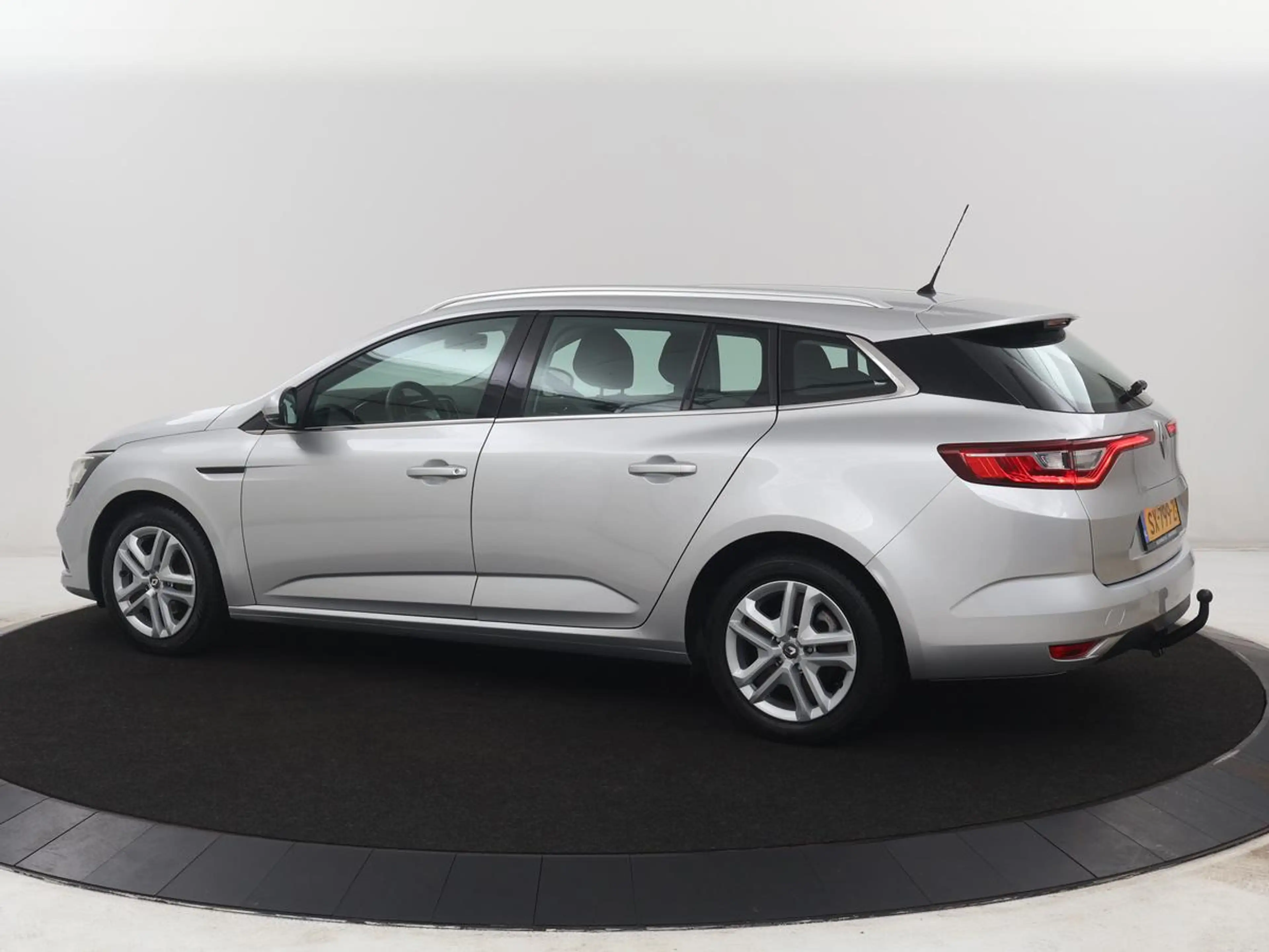 Renault Megane Estate 1.3 TCe Zen | Trekhaak | Navigatie | — photo 2