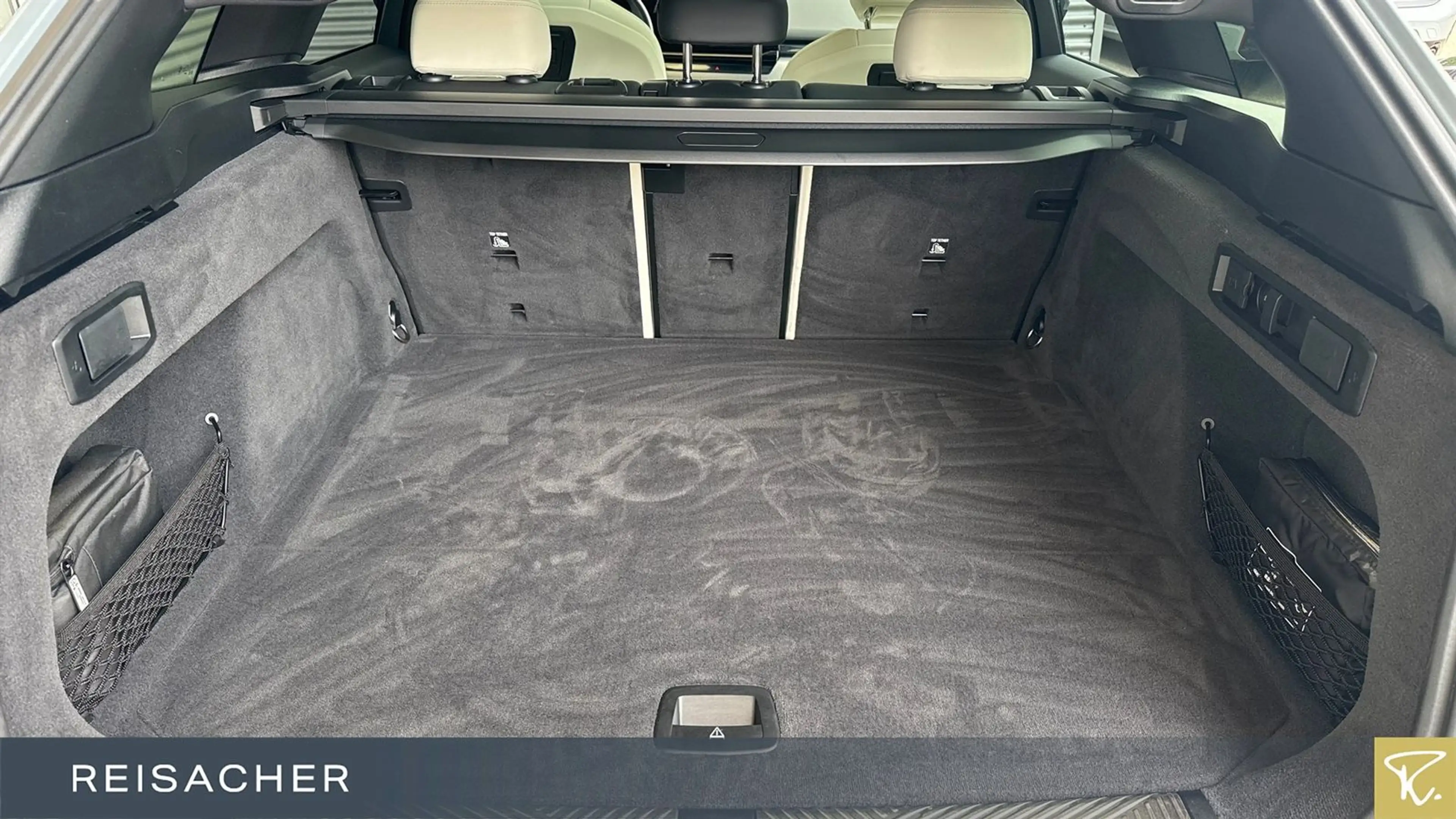 BMW i5 A Tou eDrive40 — photo 10