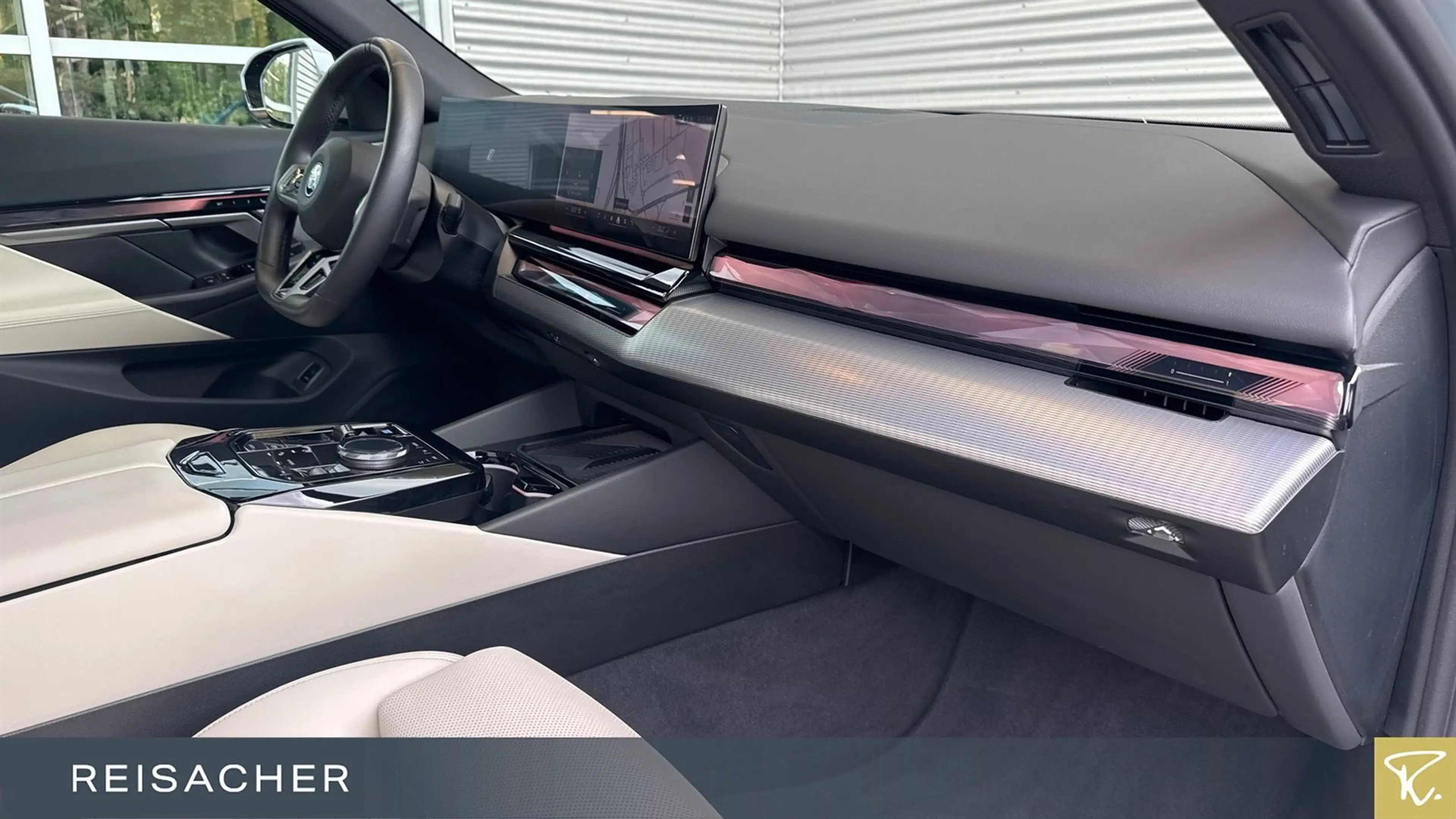 BMW i5 A Tou eDrive40 — photo 14