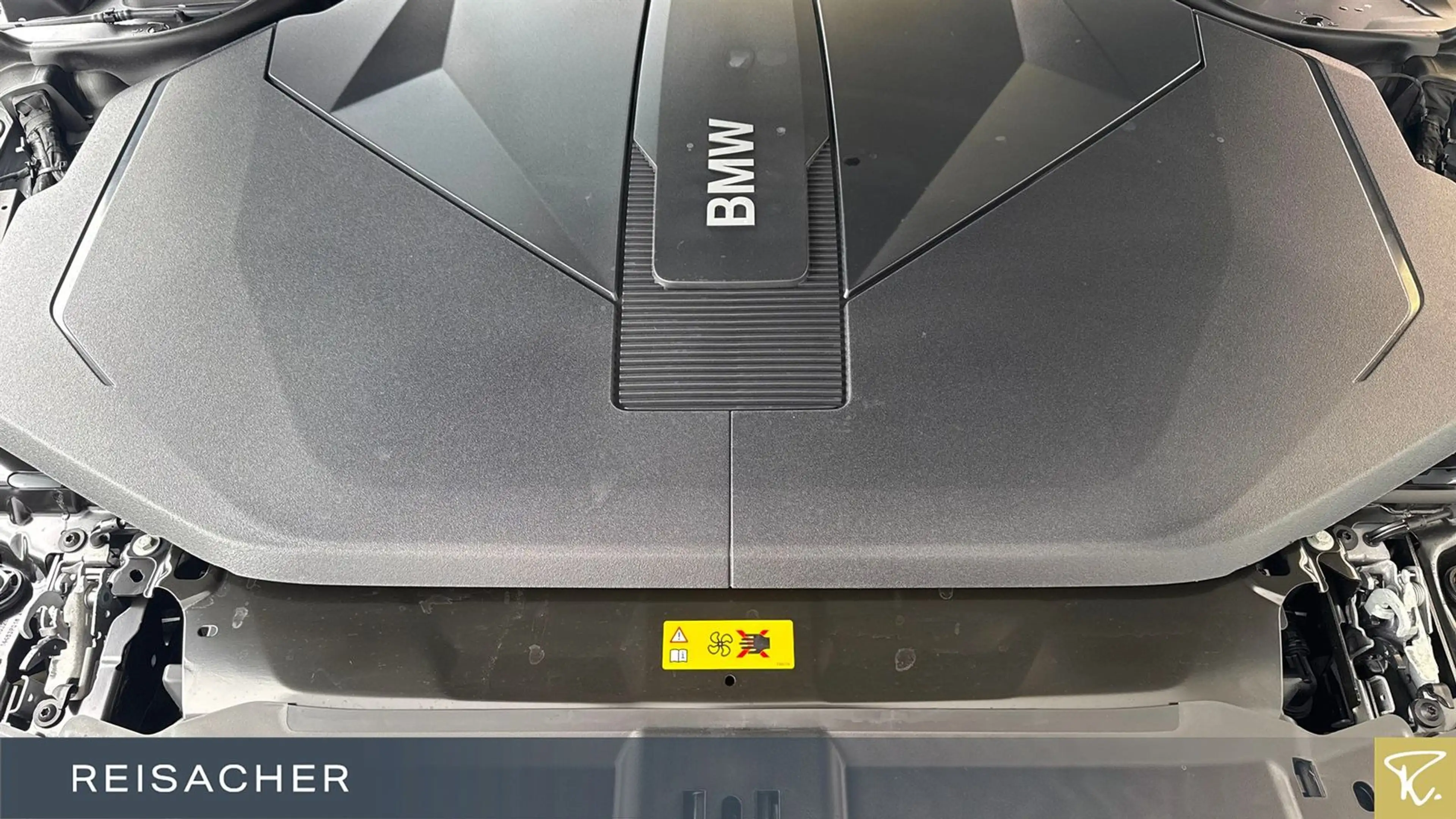 BMW i5 A Tou eDrive40 — photo 7