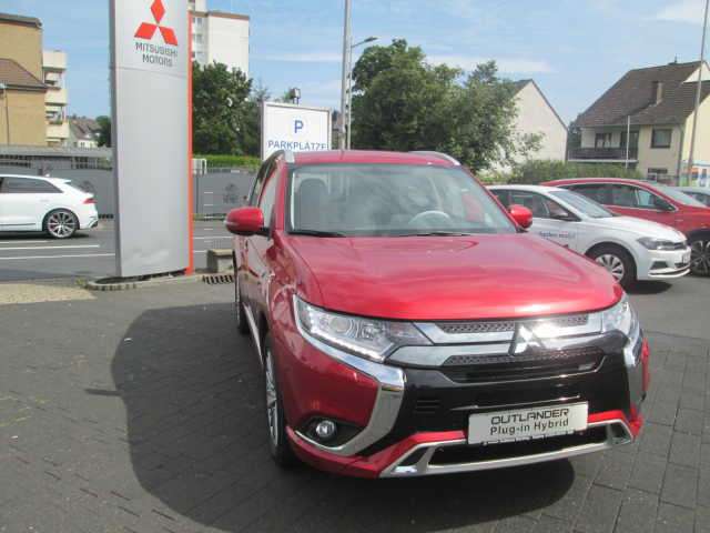 Mitsubishi Outlander Outlander Plug-in Hybrid Spirit 4 WD AHK 1500KG