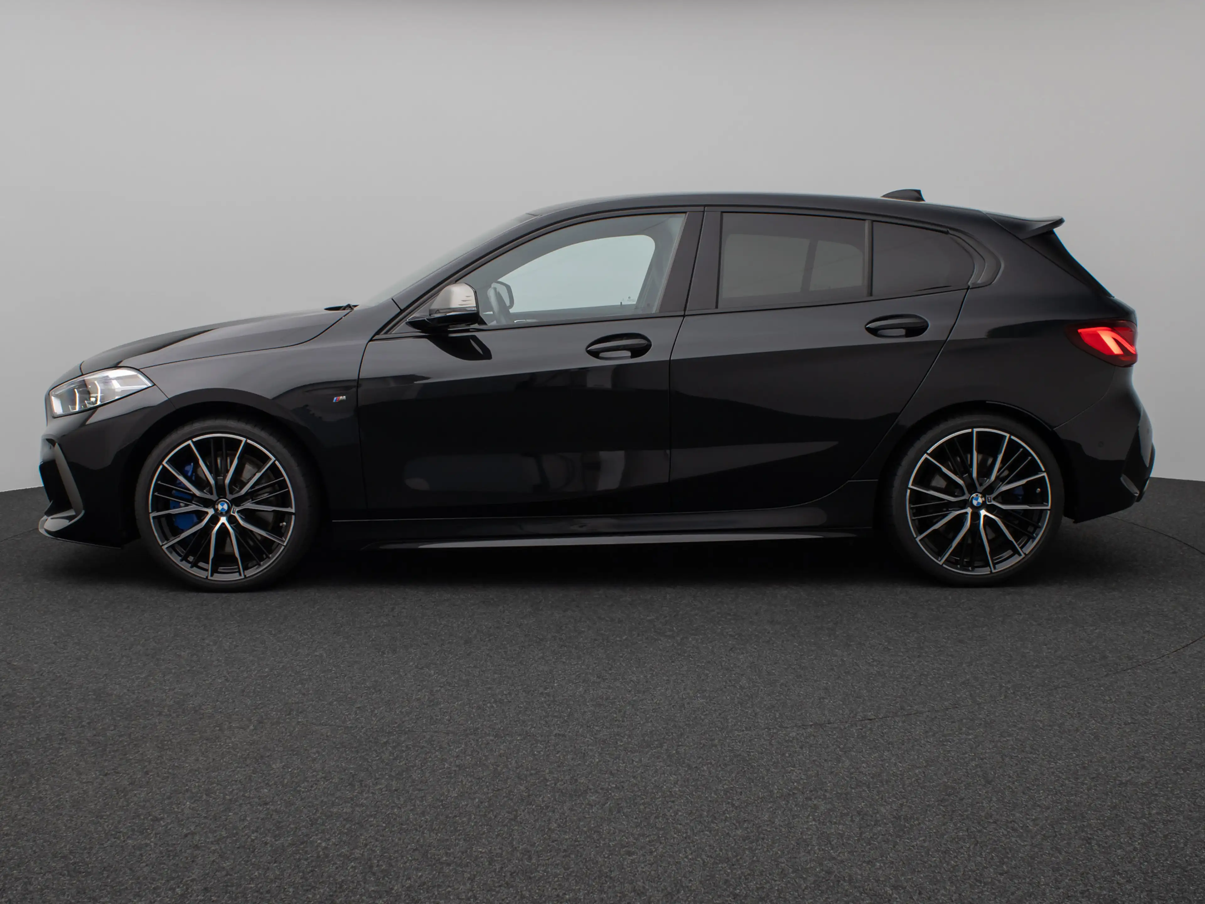 BMW 135 xD HUD DAB H K Komfort 19 Lenkradheizung — photo 11