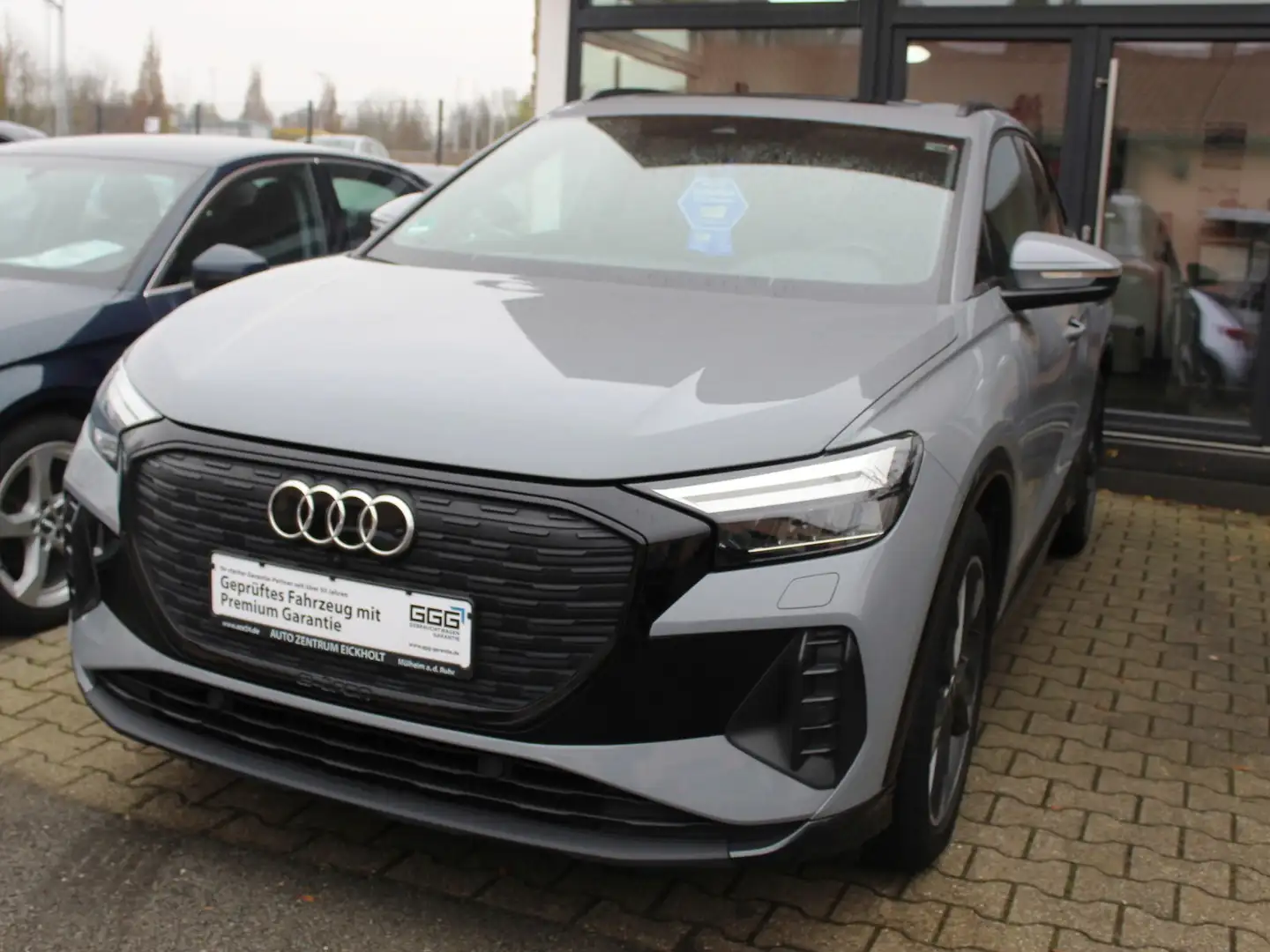 Audi Q4 e-tron 45 e-tron quattro AHK/LED/Blackedition Grigio - 1