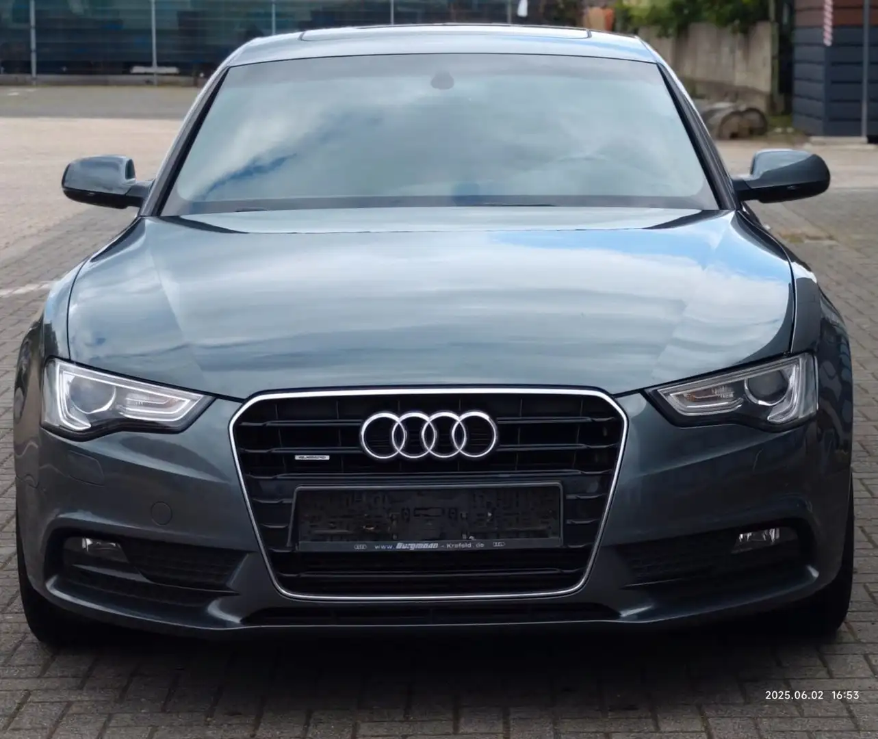Audi A5 Sportback 2.0 TDI quattro S-Line siva - 2