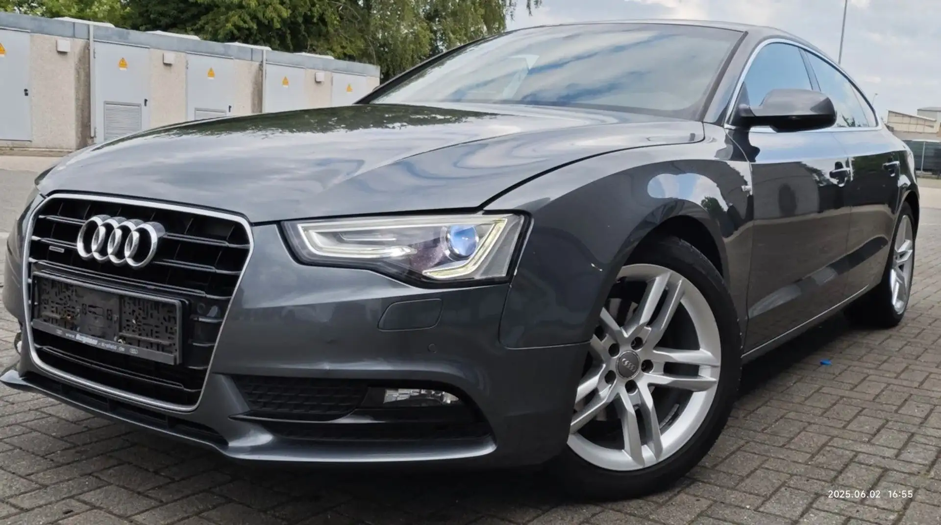 Audi A5 Sportback 2.0 TDI quattro S-Line siva - 1