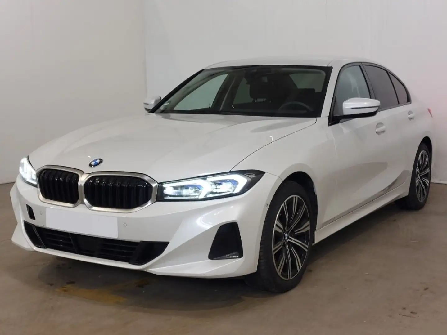 BMW 320 d xDrive StdHzg. AHK Head-Up Innovation ACC DAB 18 Blanc - 1