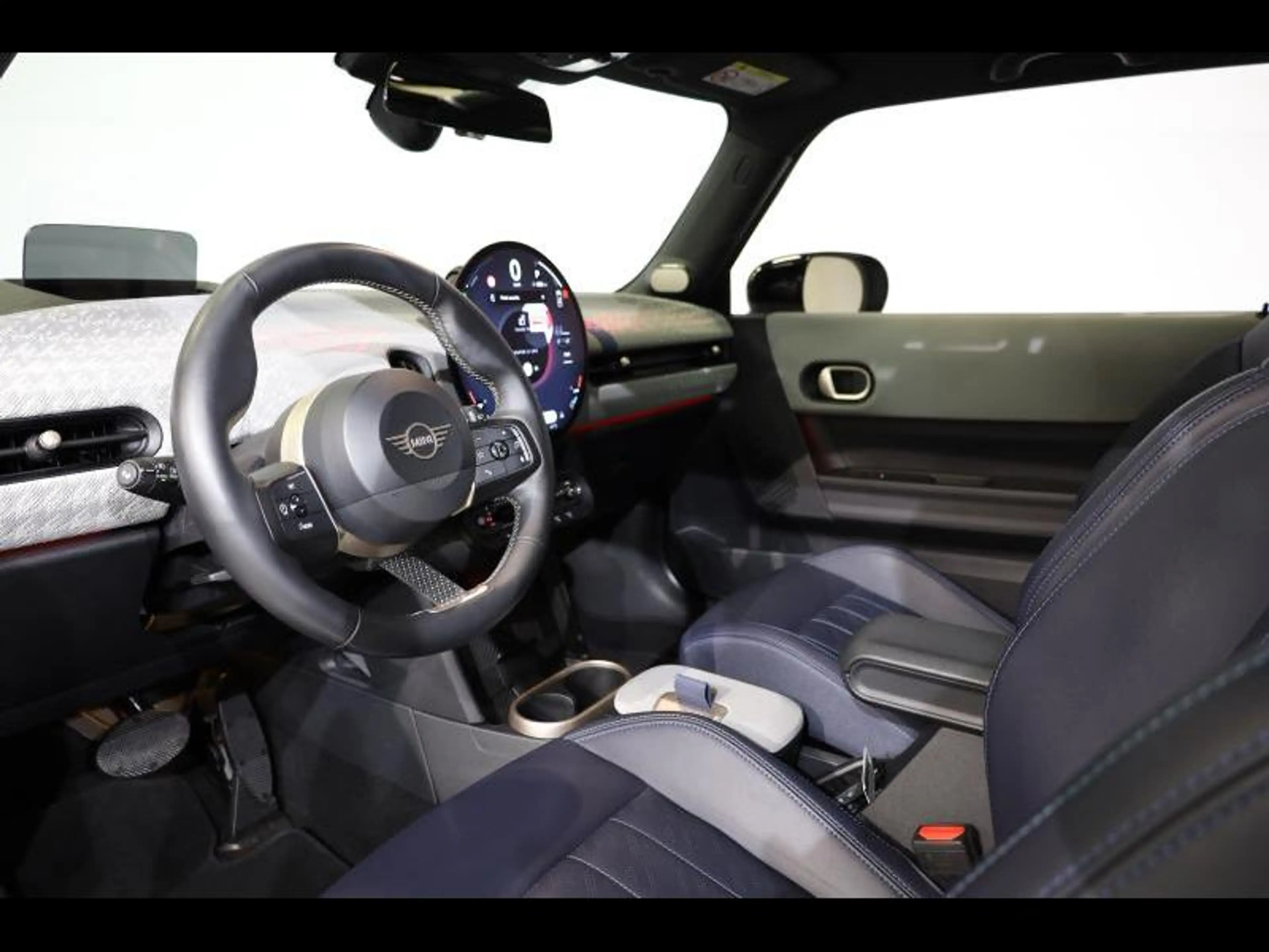 MINI Cooper C — photo 7