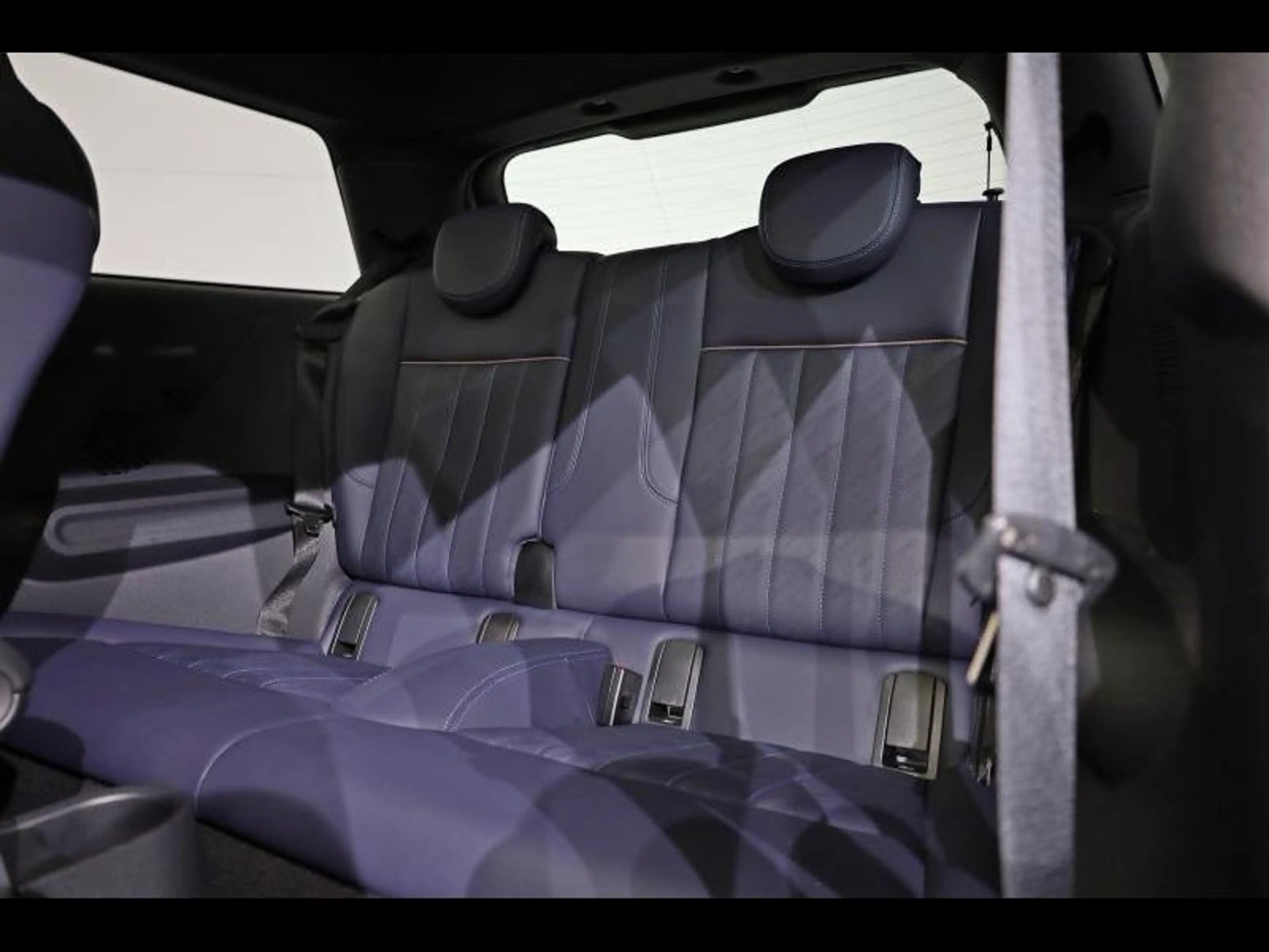 MINI Cooper C — photo 11