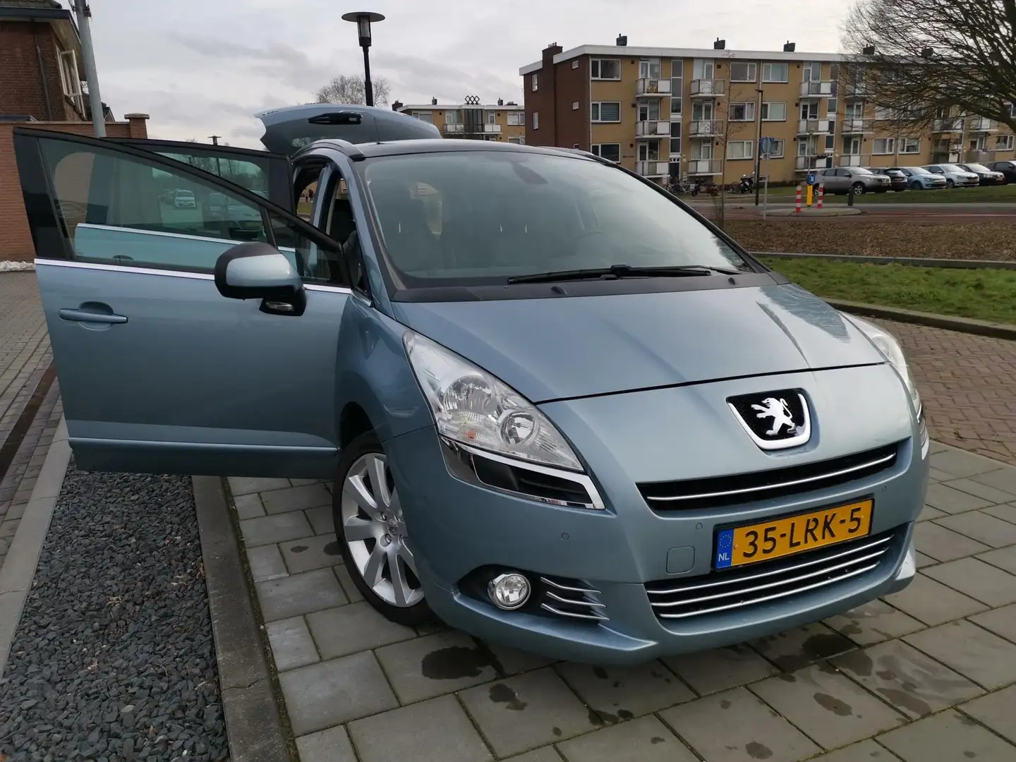 Peugeot 5008 1.6 THP GT 7p. Blue - 1