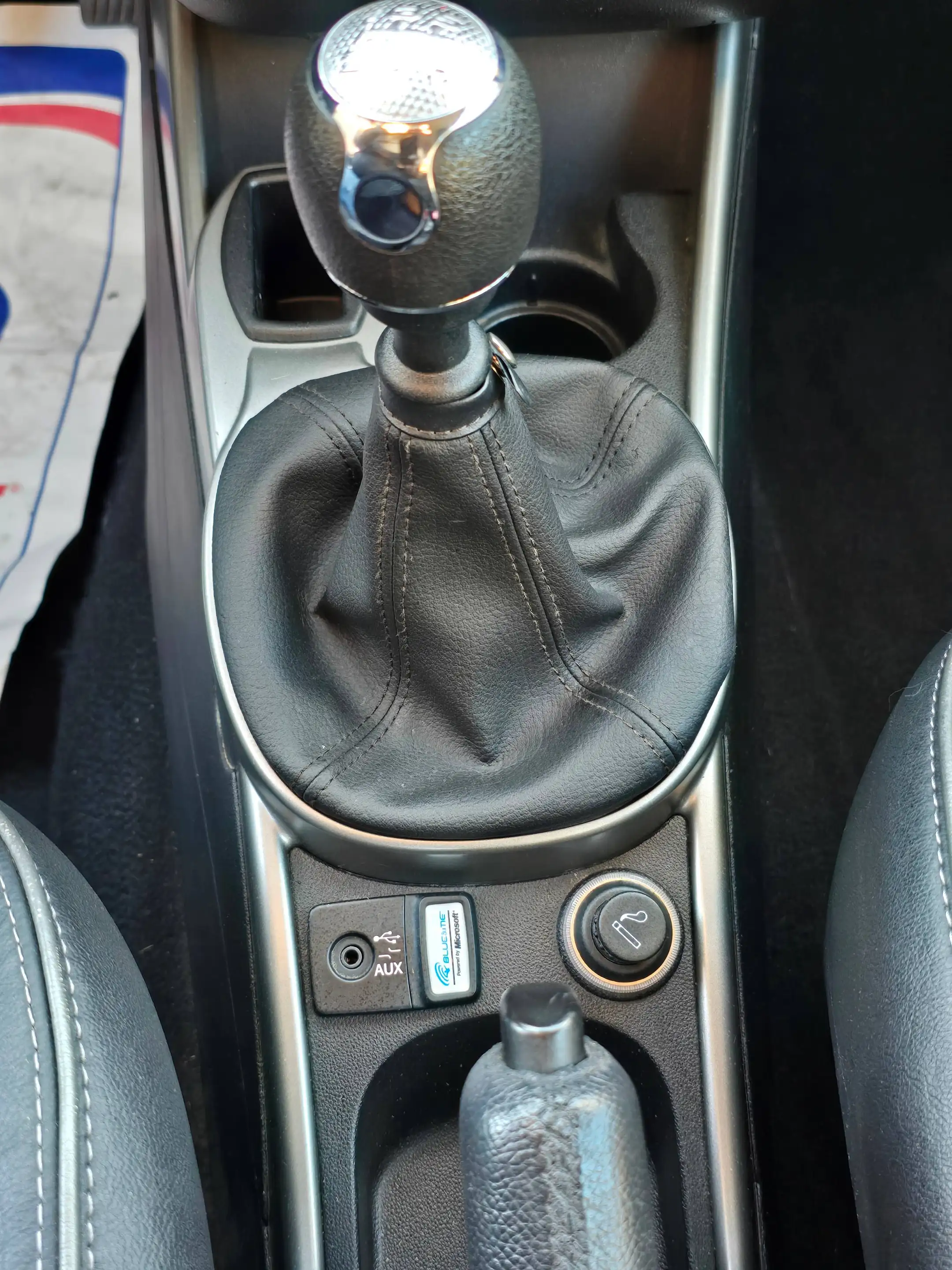 Alfa Romeo MiTo Mito 1.4i Distinctive 1ER PROPRIETAIRE CAR PASS OK GARANTIE CUIR NOIR — photo 14