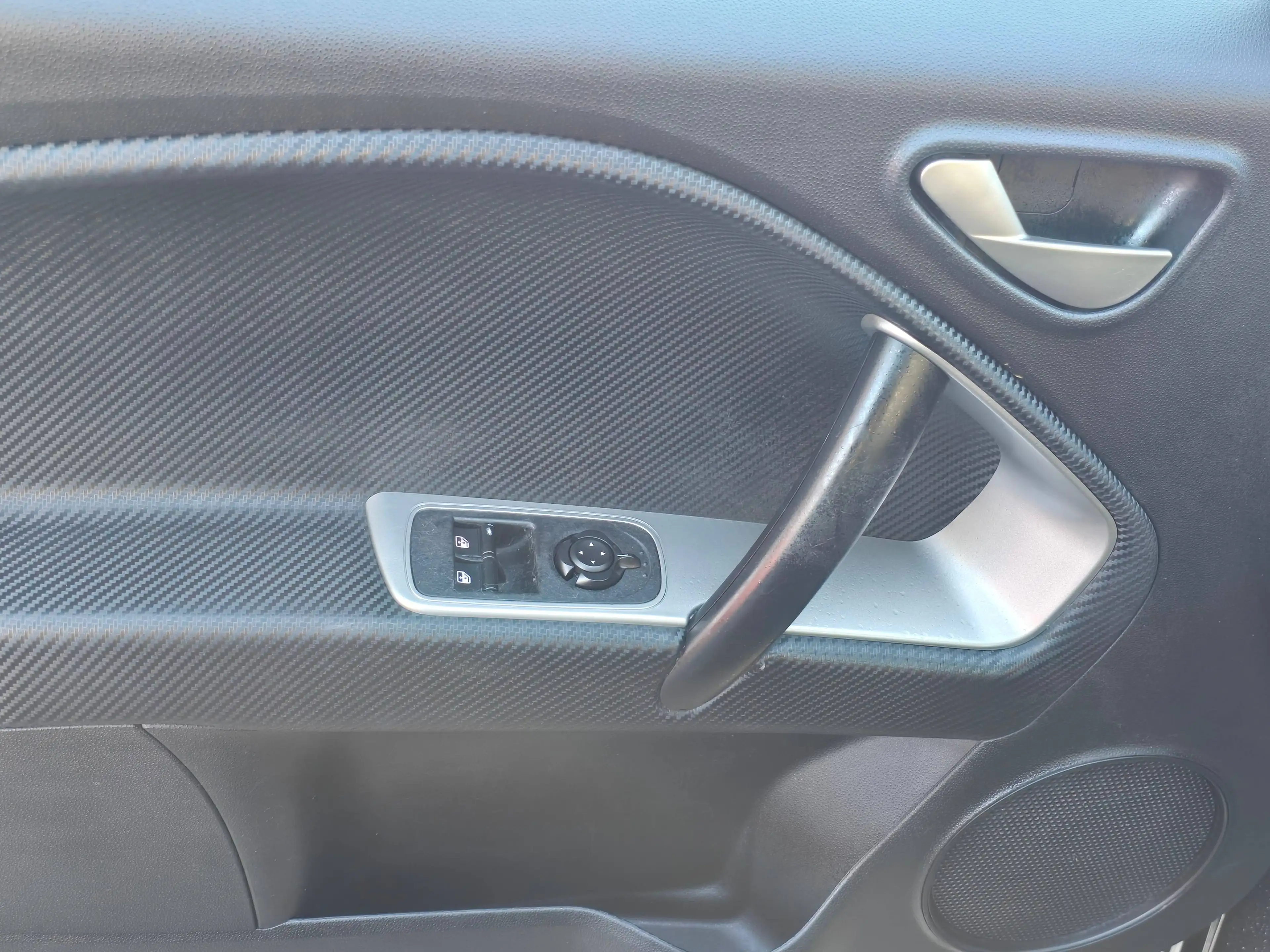 Alfa Romeo MiTo Mito 1.4i Distinctive 1ER PROPRIETAIRE CAR PASS OK GARANTIE CUIR NOIR — photo 8
