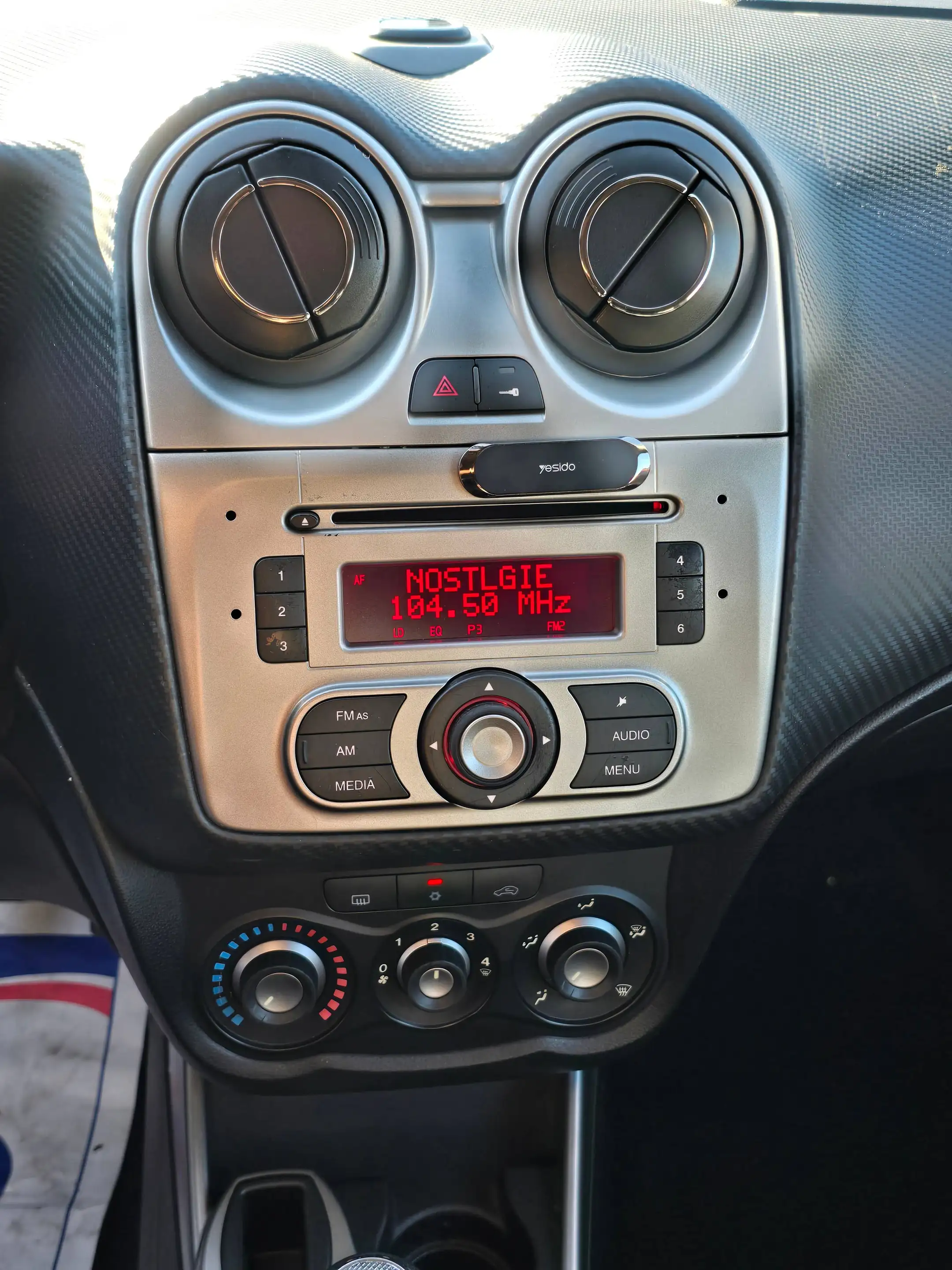 Alfa Romeo MiTo Mito 1.4i Distinctive 1ER PROPRIETAIRE CAR PASS OK GARANTIE CUIR NOIR — photo 12