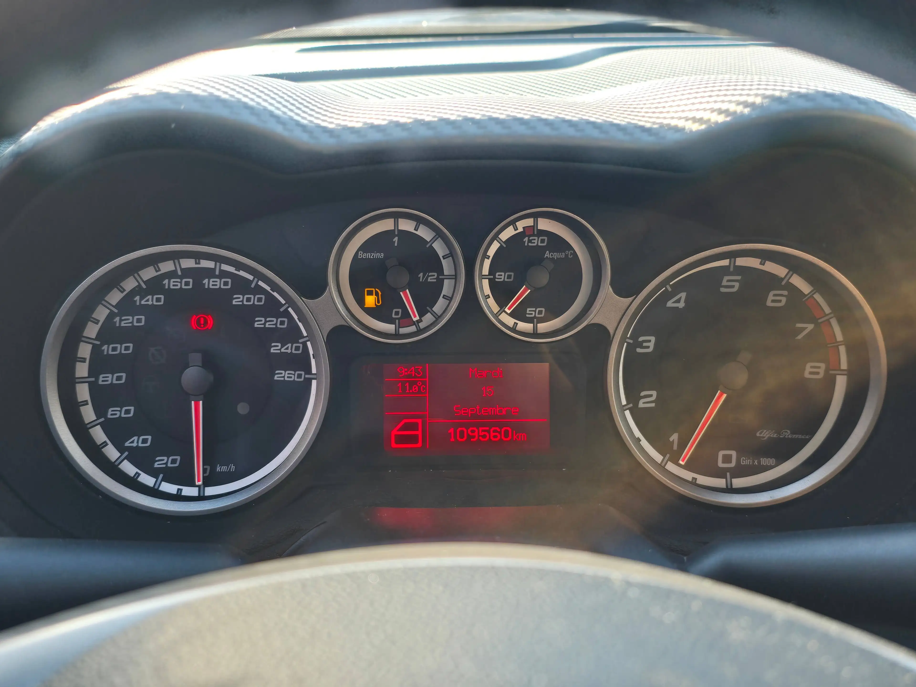 Alfa Romeo MiTo Mito 1.4i Distinctive 1ER PROPRIETAIRE CAR PASS OK GARANTIE CUIR NOIR — photo 10