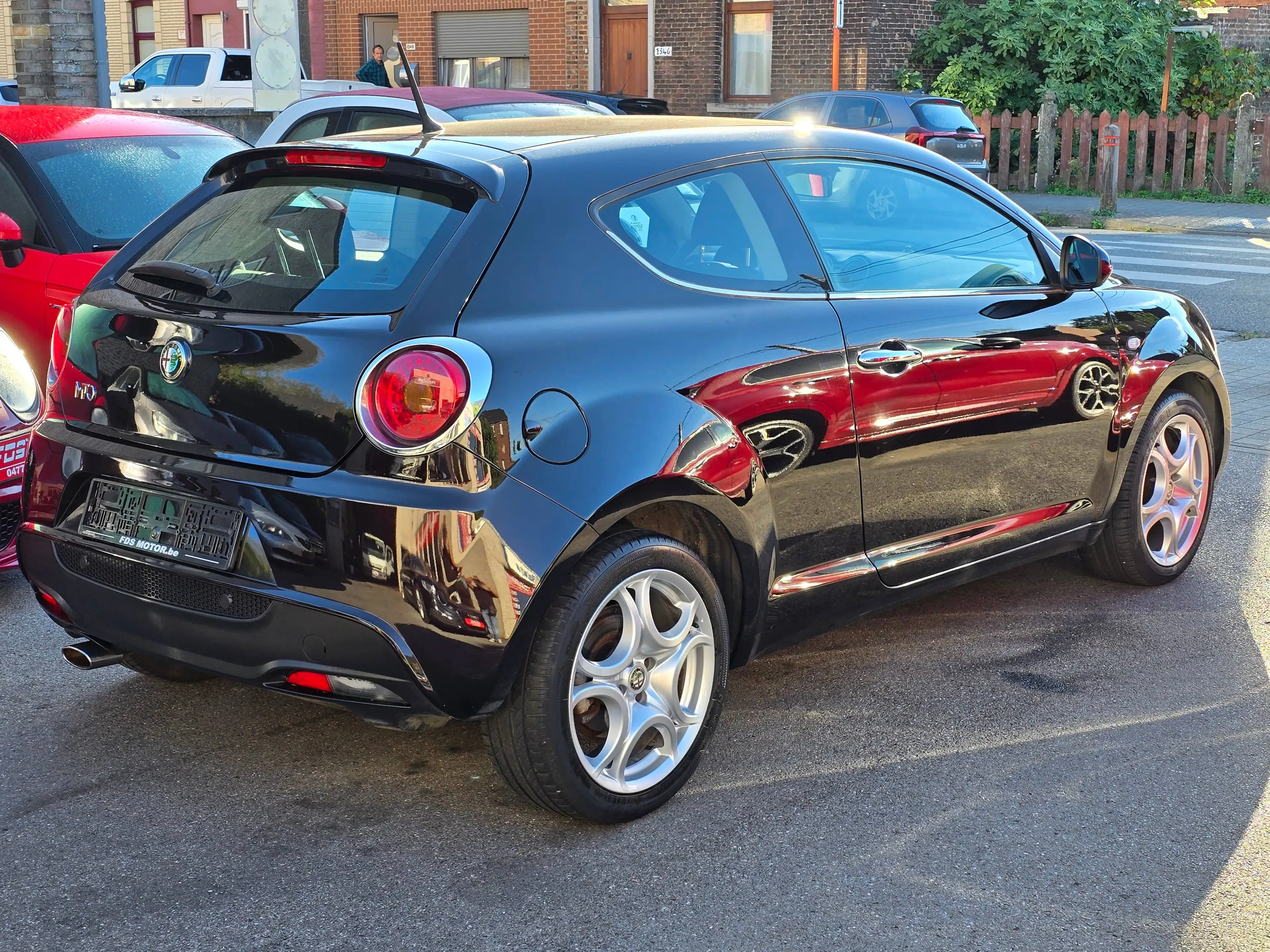 Alfa Romeo MiTo Mito 1.4i Distinctive 1ER PROPRIETAIRE CAR PASS OK GARANTIE CUIR NOIR — photo 4