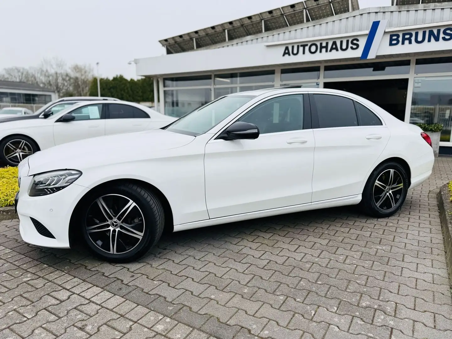 Mercedes-Benz C 220 d AVANTG, Autom., SHD, PTS, RFK, LED, Tot, Spur Weiß - 2