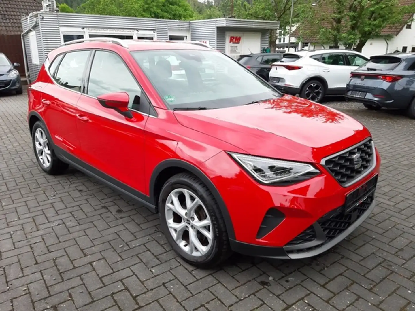 SEAT Arona FR LED NAVI ACC SH Rot - 1