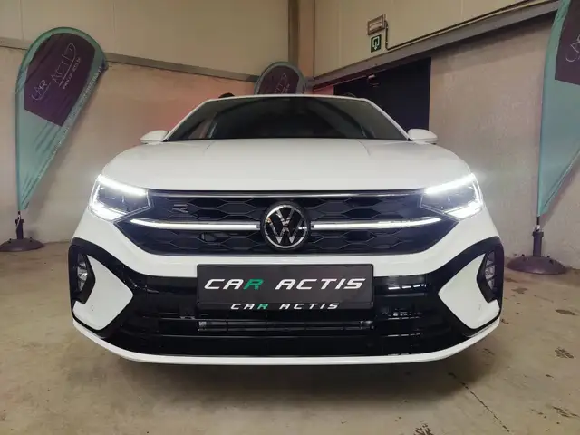 Volkswagen Taigo view 3