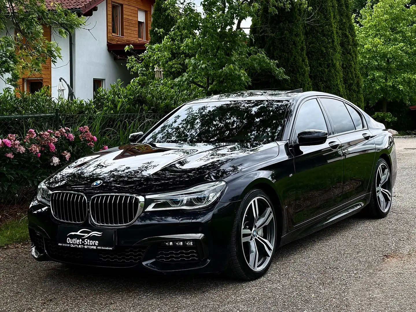 BMW 750 d xDrive*M-Sport*Bowers&Wilkins*HUD*Night-Vision* Schwarz - 1