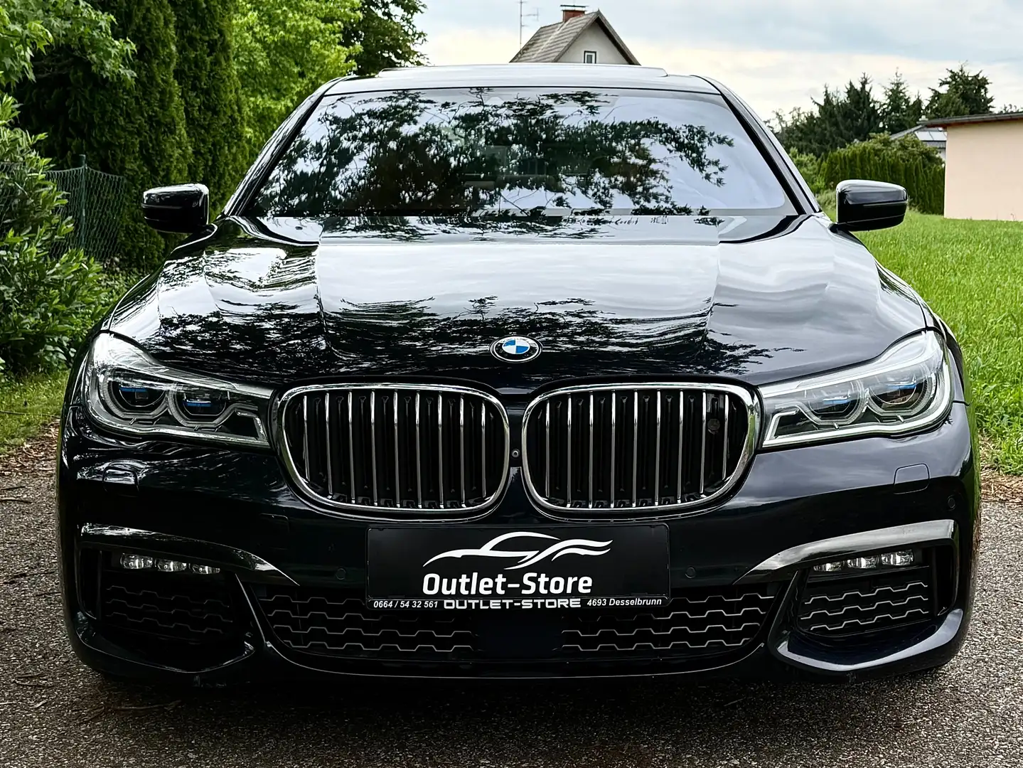 BMW 750 d xDrive*M-Sport*Bowers&Wilkins*HUD*Night-Vision* Schwarz - 2