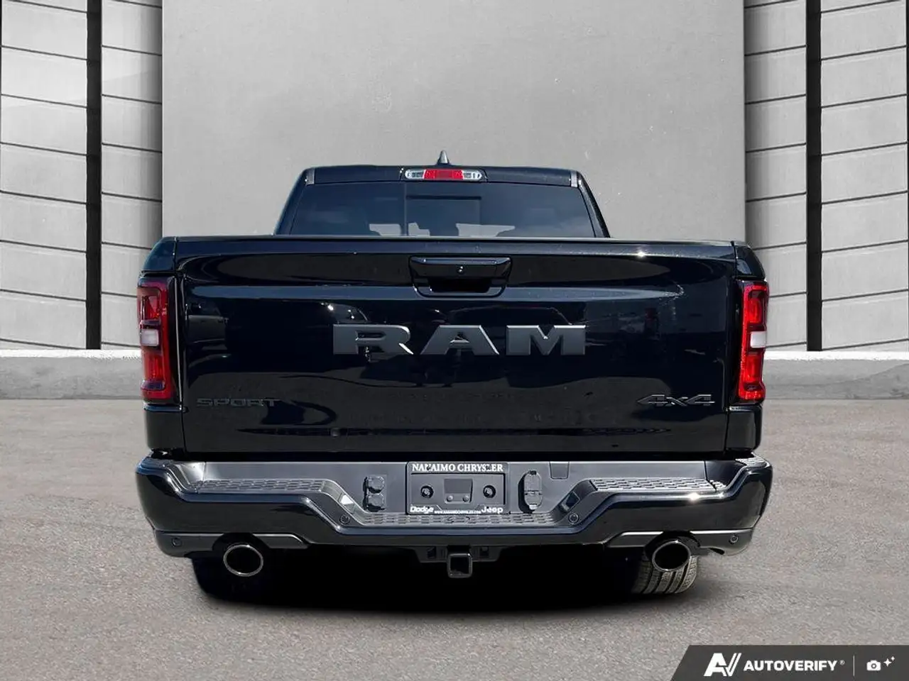 RAM 1500 снимка RAM 1500