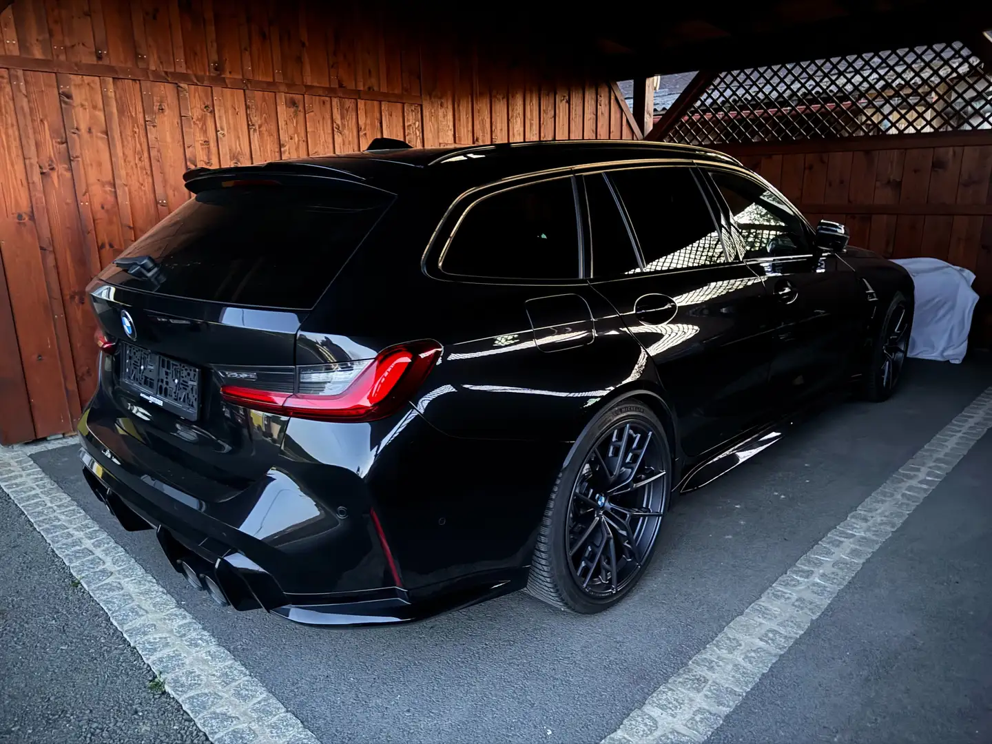 BMW M3 M3 Competition M xDrive Touring Aut. Schwarz - 1