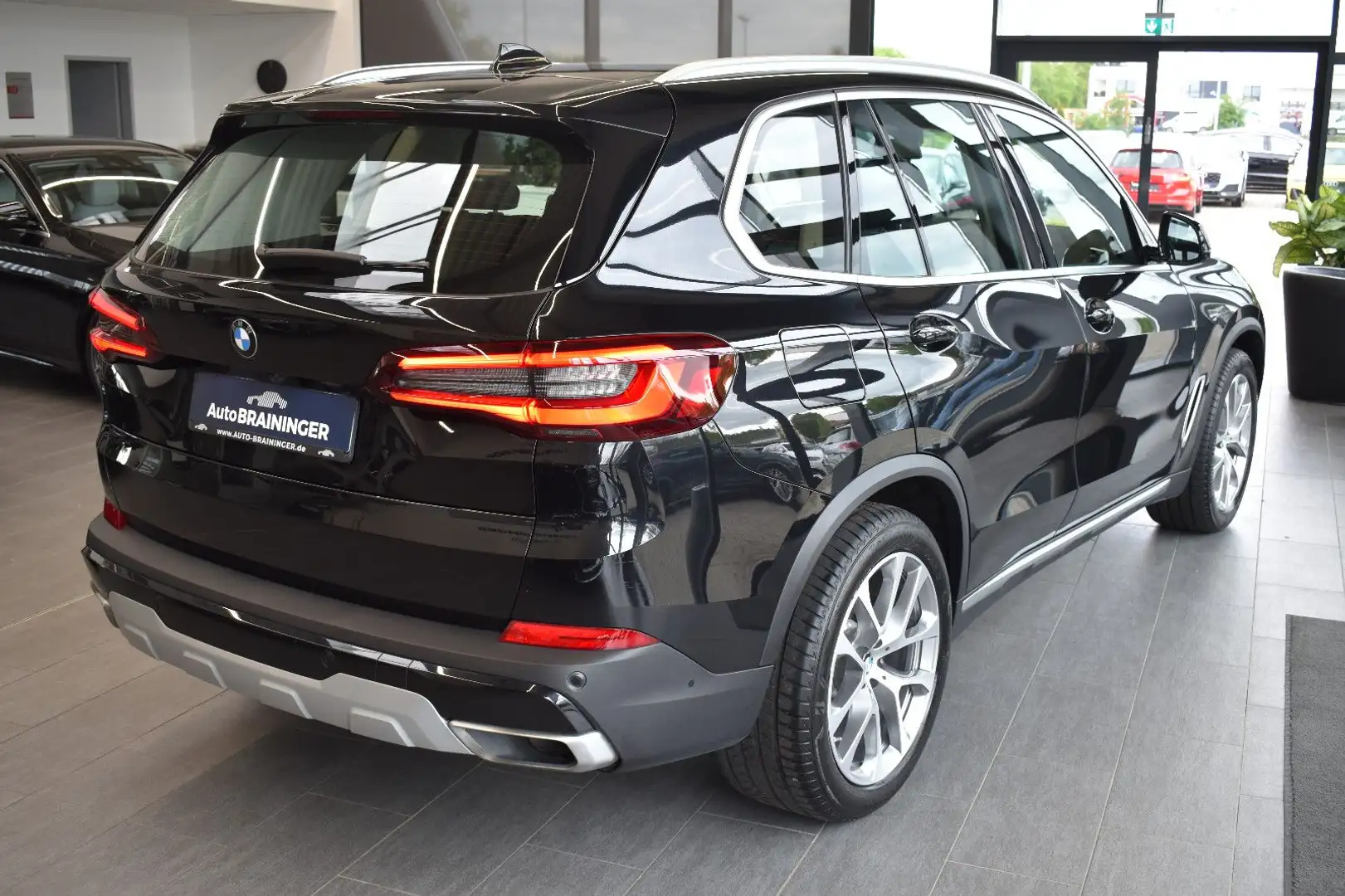 BMW X5 xDrive30d Aut. xLine LED~LiveC~SoftClose~360° Schwarz - 2