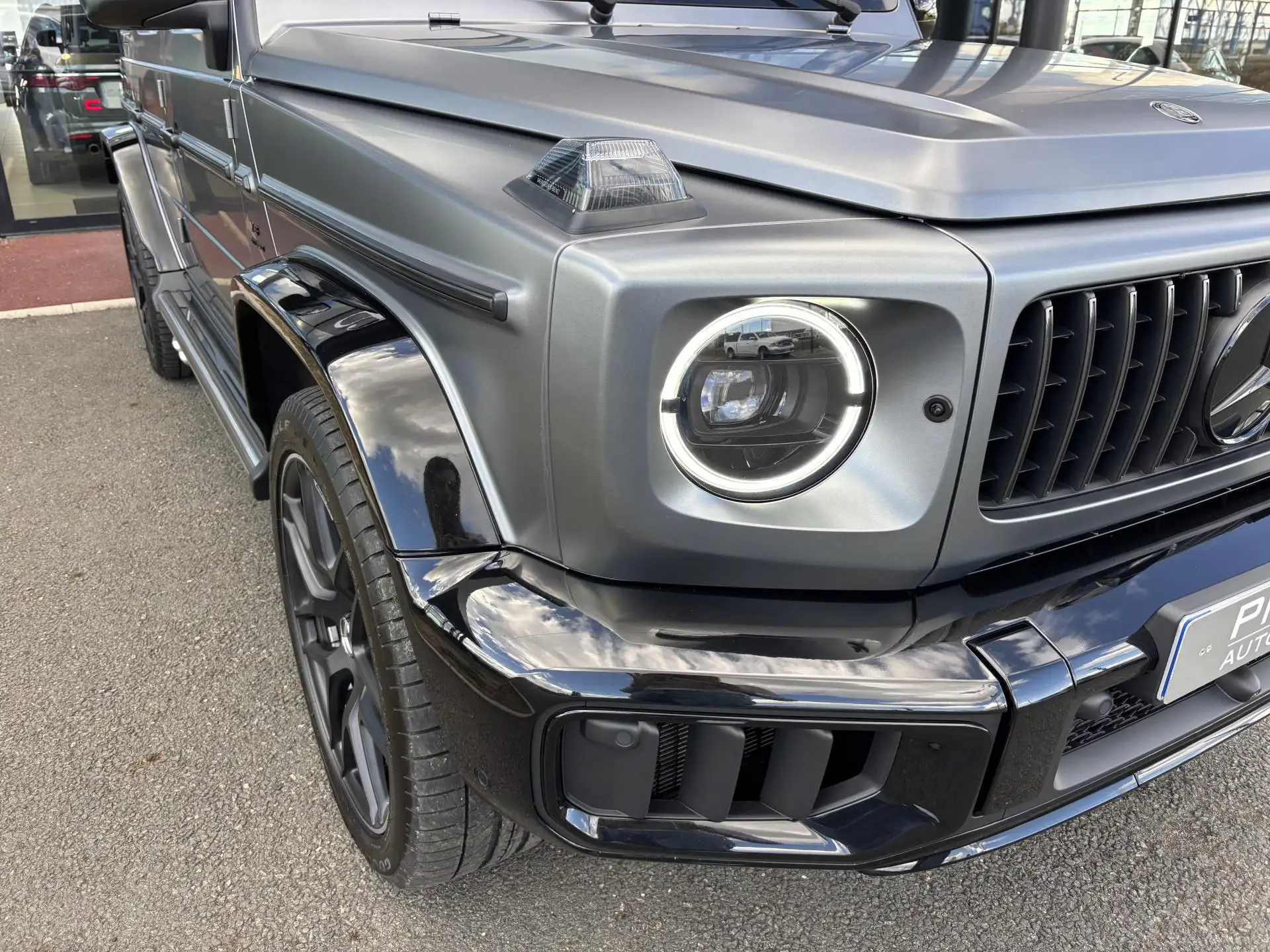 벤츠 G-Class G 63 AMG 2024 회색 사진 8