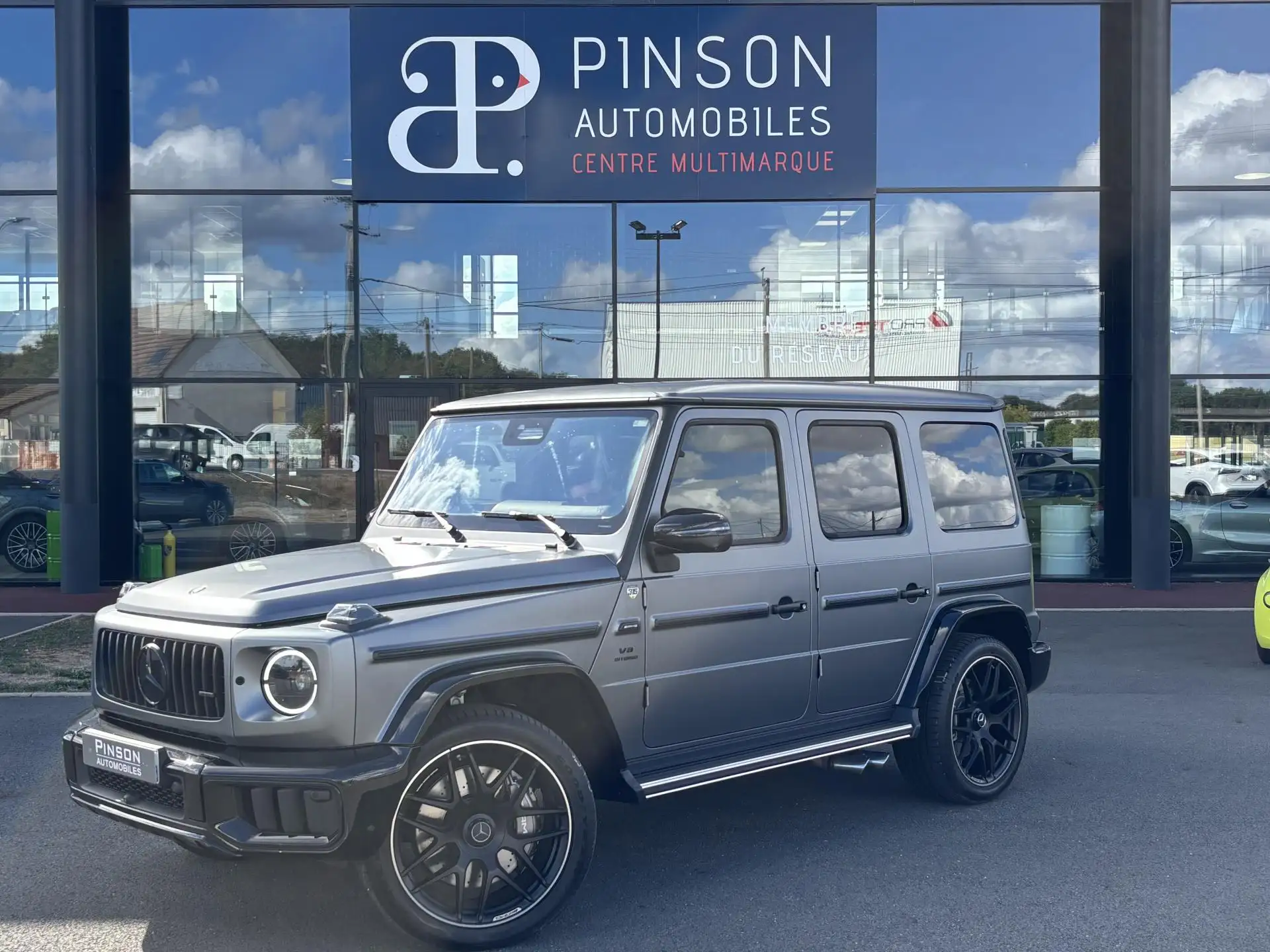 벤츠 G-Class G 63 AMG 2024 회색 사진 3