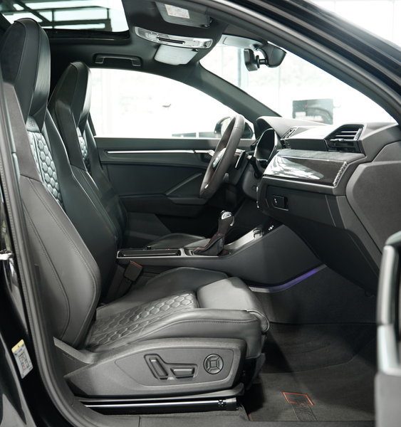 Audi RS Q3 q. Sportback 1.H *21 *RS-AGA*Pano*RS-Sitze — photo 14