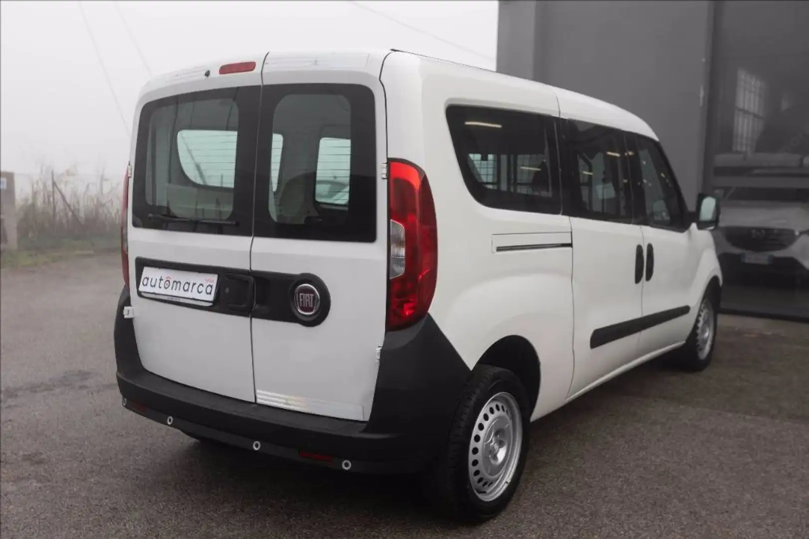Fiat Doblo cargo maxi 1.3 mjt 16v 95cv E6 Bianco - 2