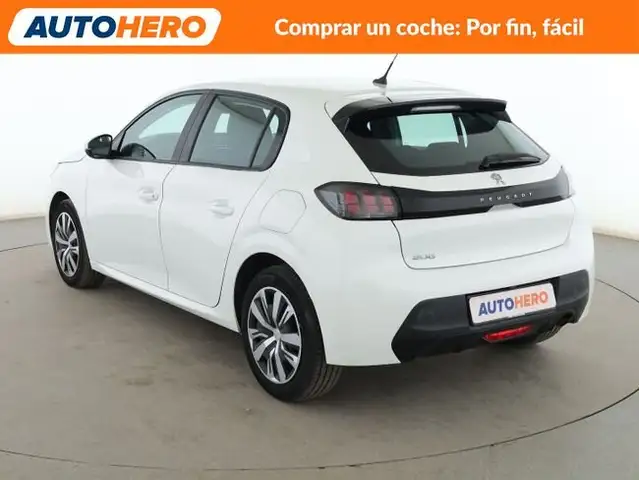 Peugeot 208 view 4