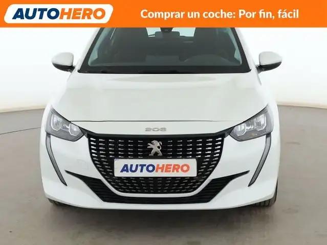 Peugeot 208 view 9