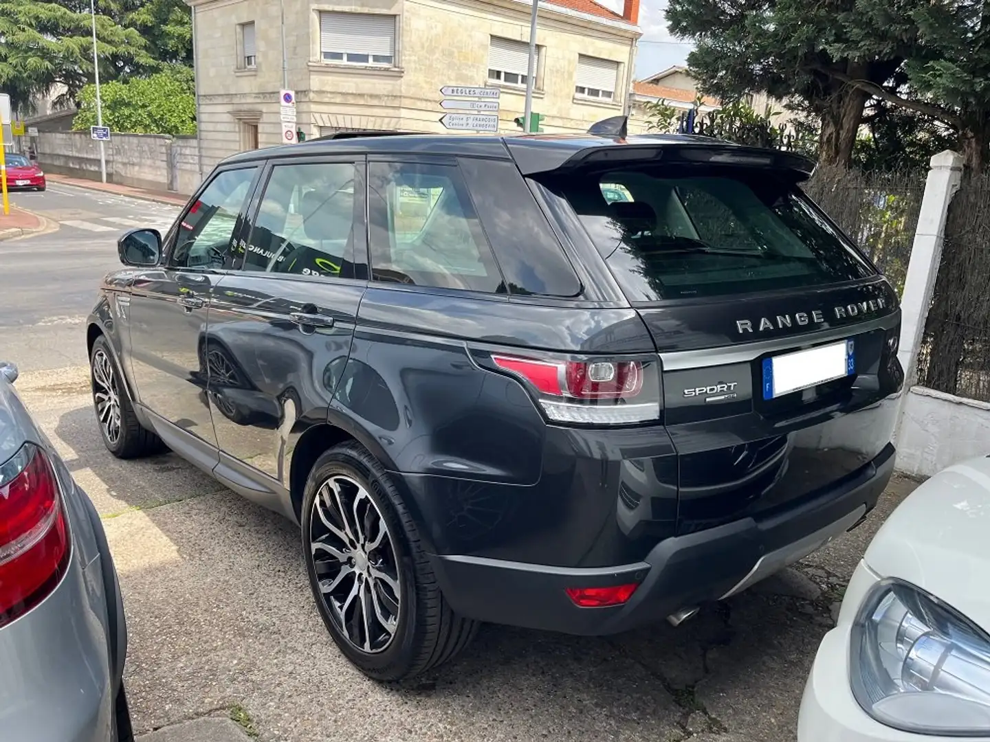 Land Rover Range Rover Sport Range Rover Sport Mark V TDV6 3.0L 258ch HSE A - 2