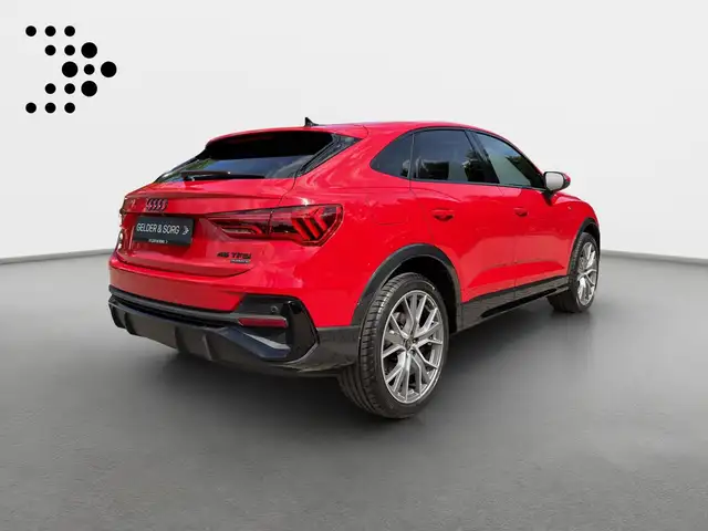 Audi Q3 view 2