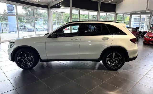 Mercedes-Benz GLC Class view 3
