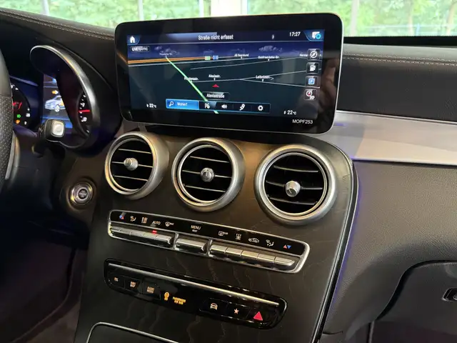 Mercedes-Benz GLC Class view 10