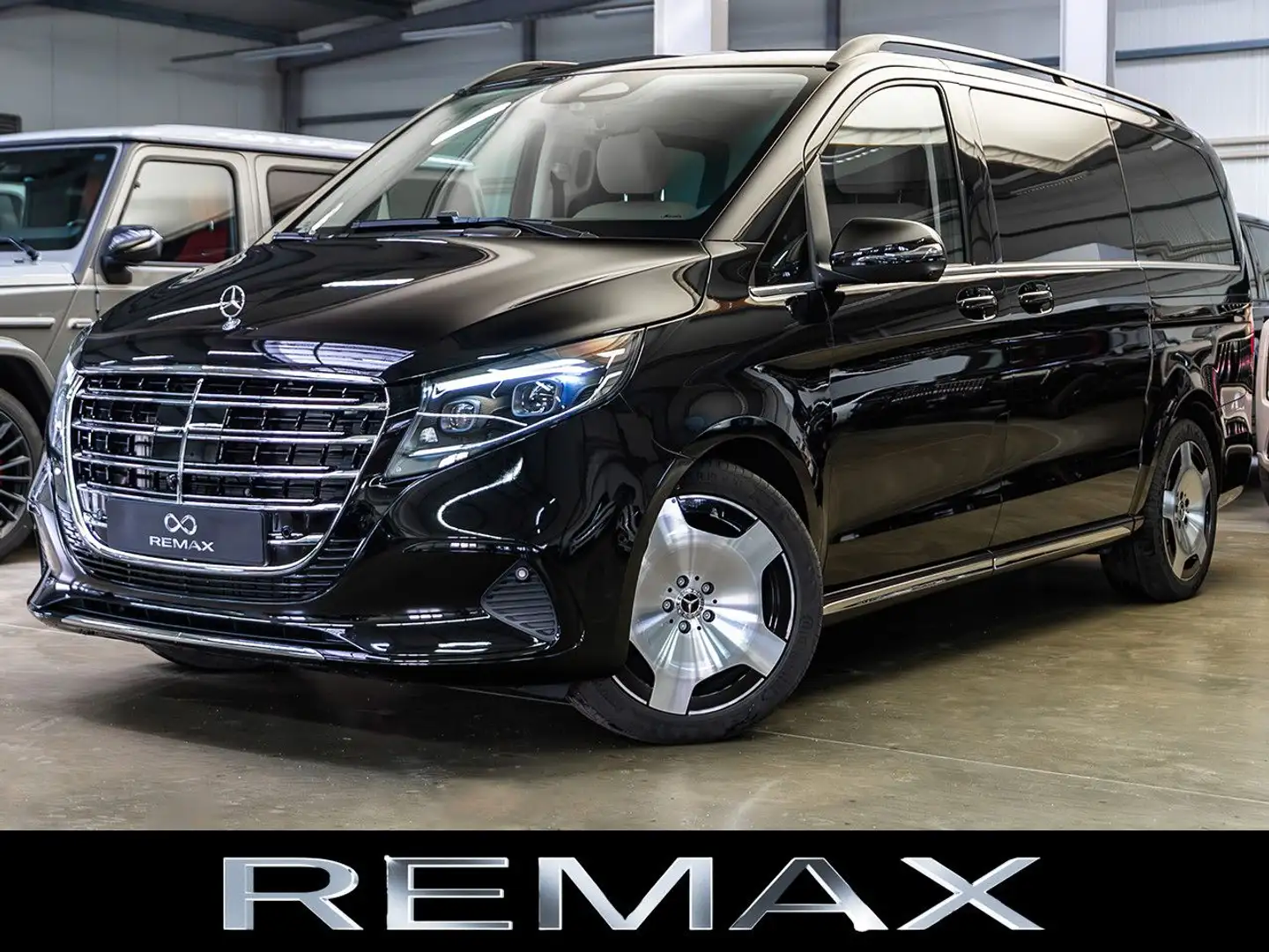 Mercedes-Benz V 300 EXCLUSIVE lang / MY 2026 / VIP Seats Schwarz - 1