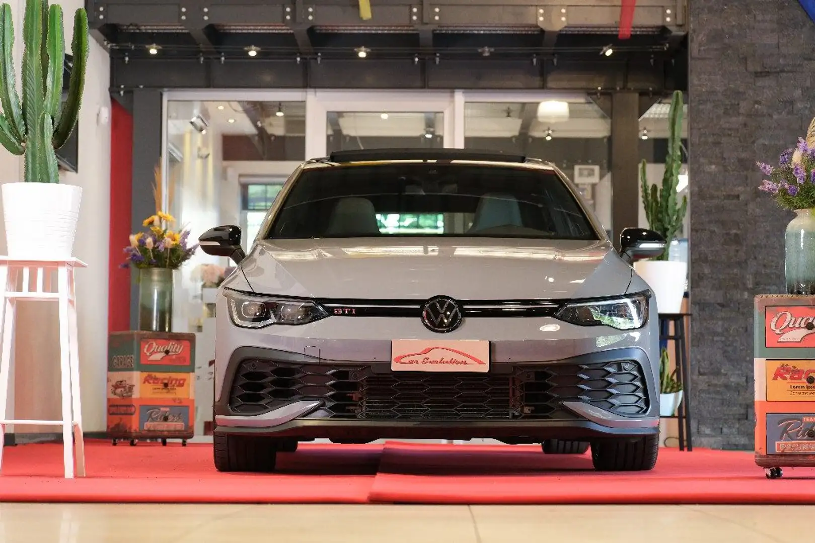 Volkswagen Golf GTI CLUBSPORT.2.0 GTI DSG.300CV.PERFORMANCE.AKRAPOVIC. Grigio - 2
