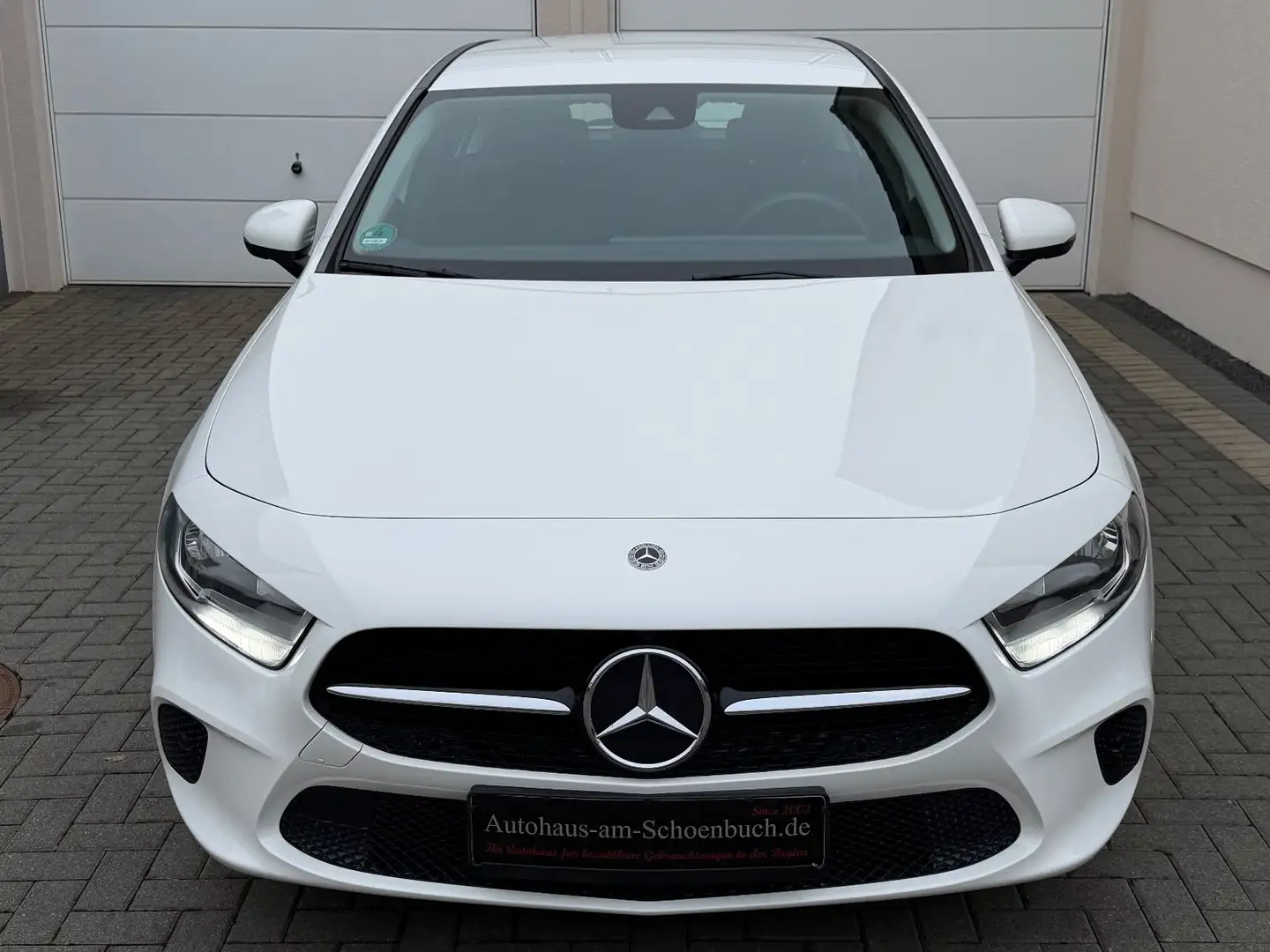 Mercedes-Benz A 180 7G Automatik*Navi*PDC*Alu*MBUX*Tempo*2.HD Weiß - 2