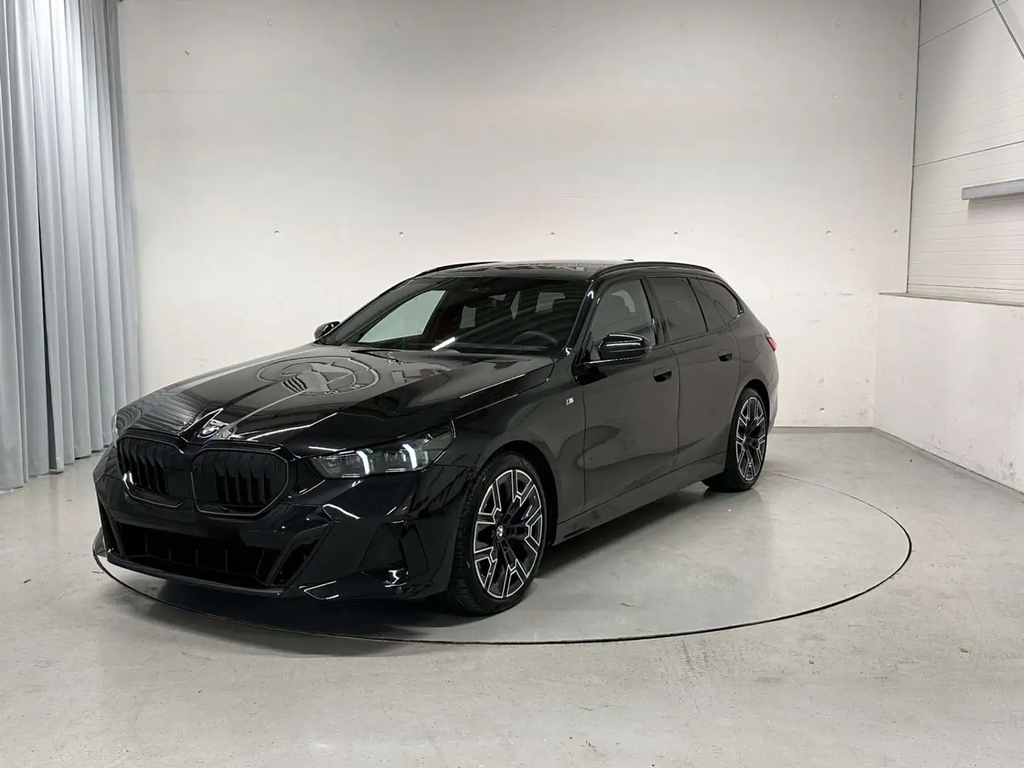 BMW 540 d xDrive Touring | B&W | 1.Hand | 7.500km Noir - 1