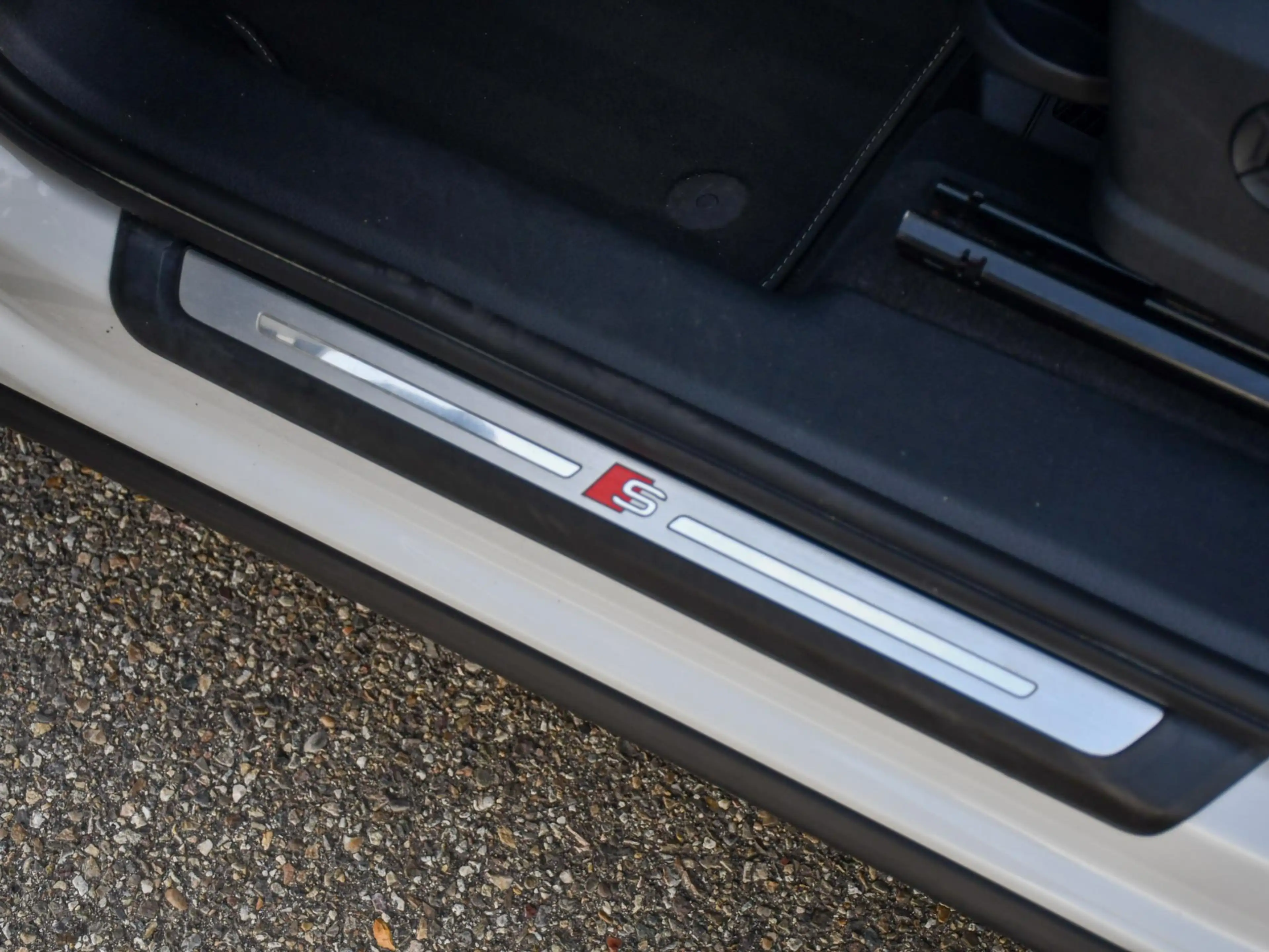 Audi Q3 40 TFSI quattro Pro Line S l S-line l Trekhaak l B — photo 35