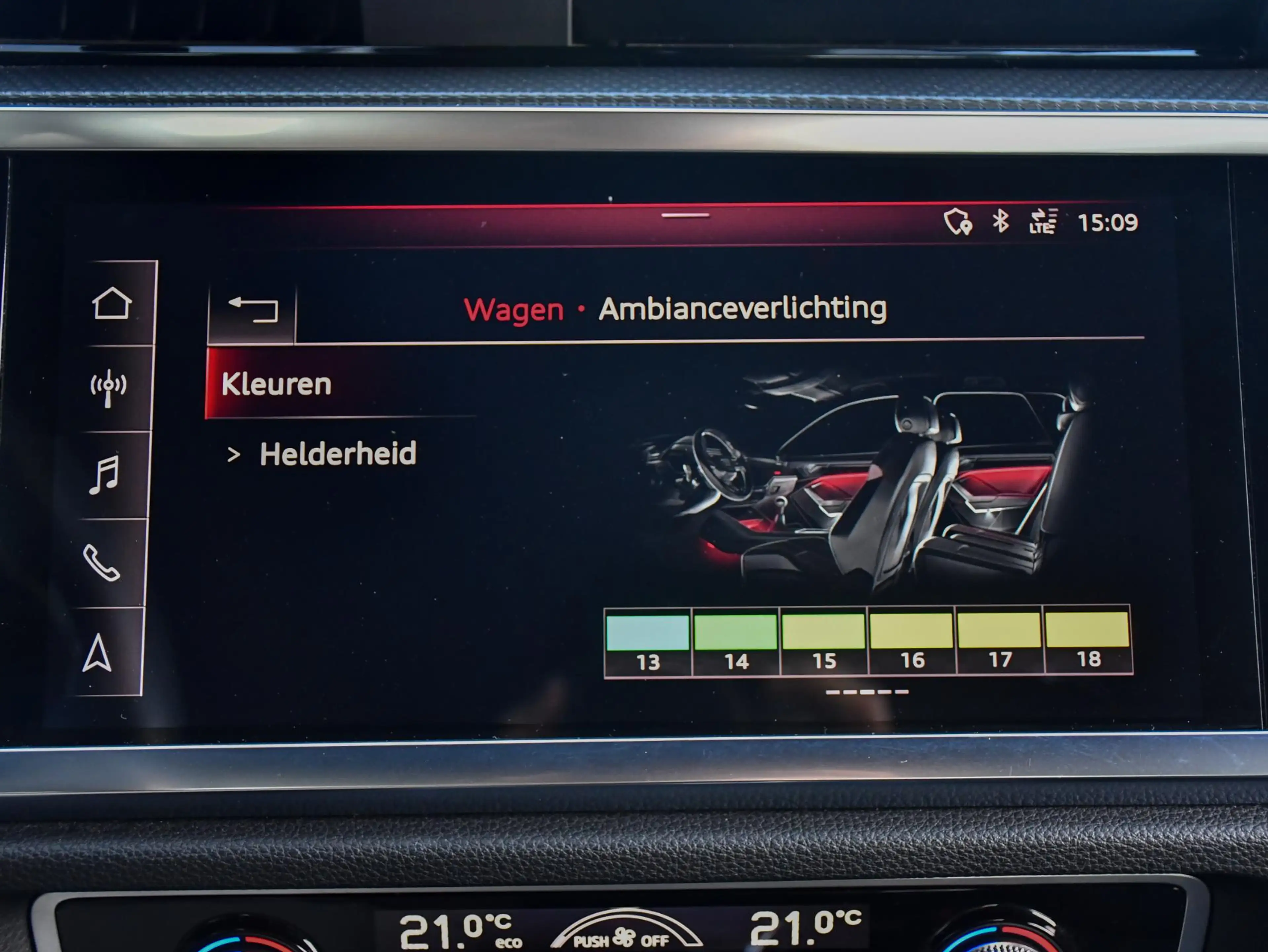 Audi Q3 40 TFSI quattro Pro Line S l S-line l Trekhaak l B — photo 21
