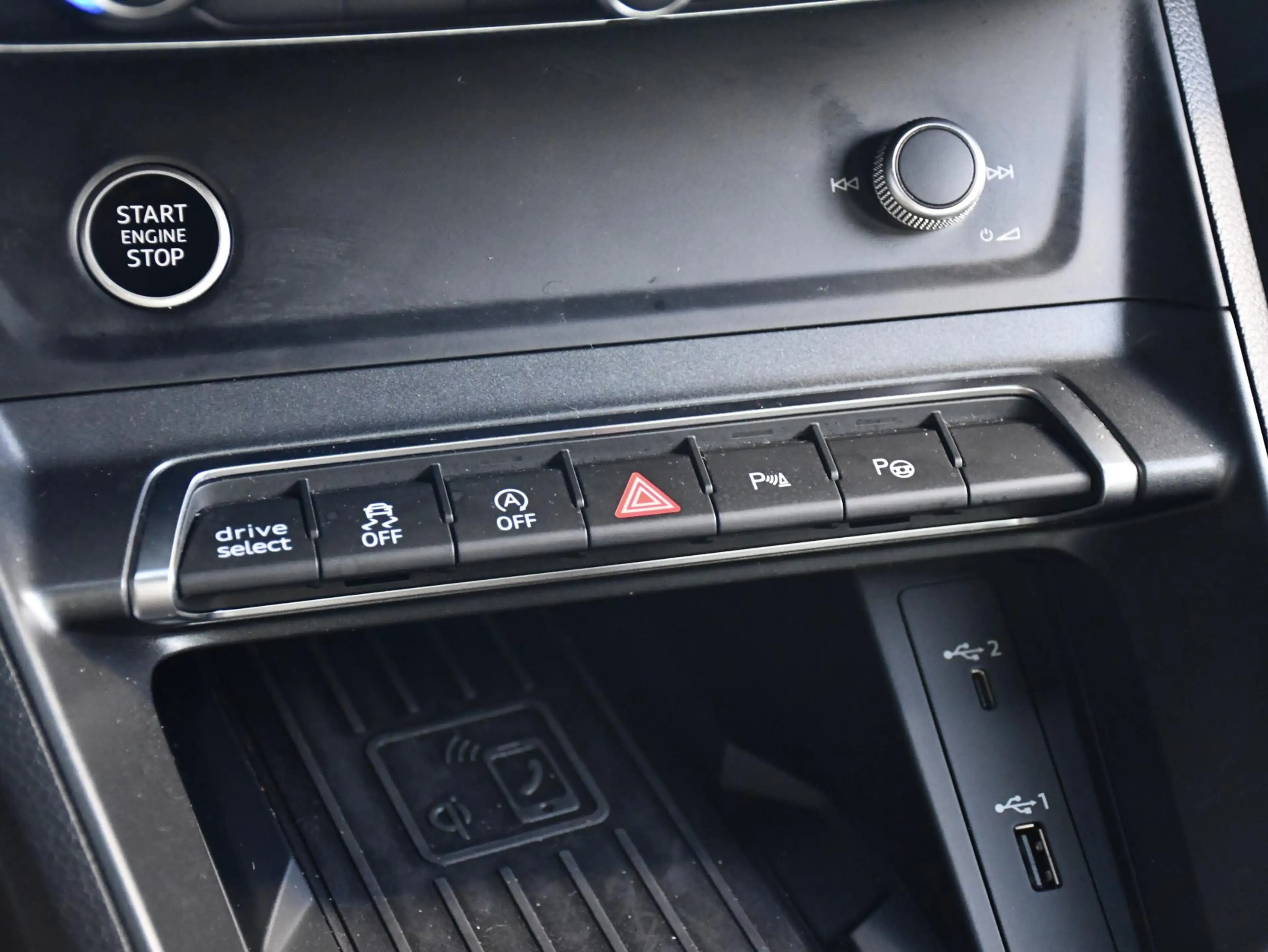 Audi Q3 40 TFSI quattro Pro Line S l S-line l Trekhaak l B — photo 29