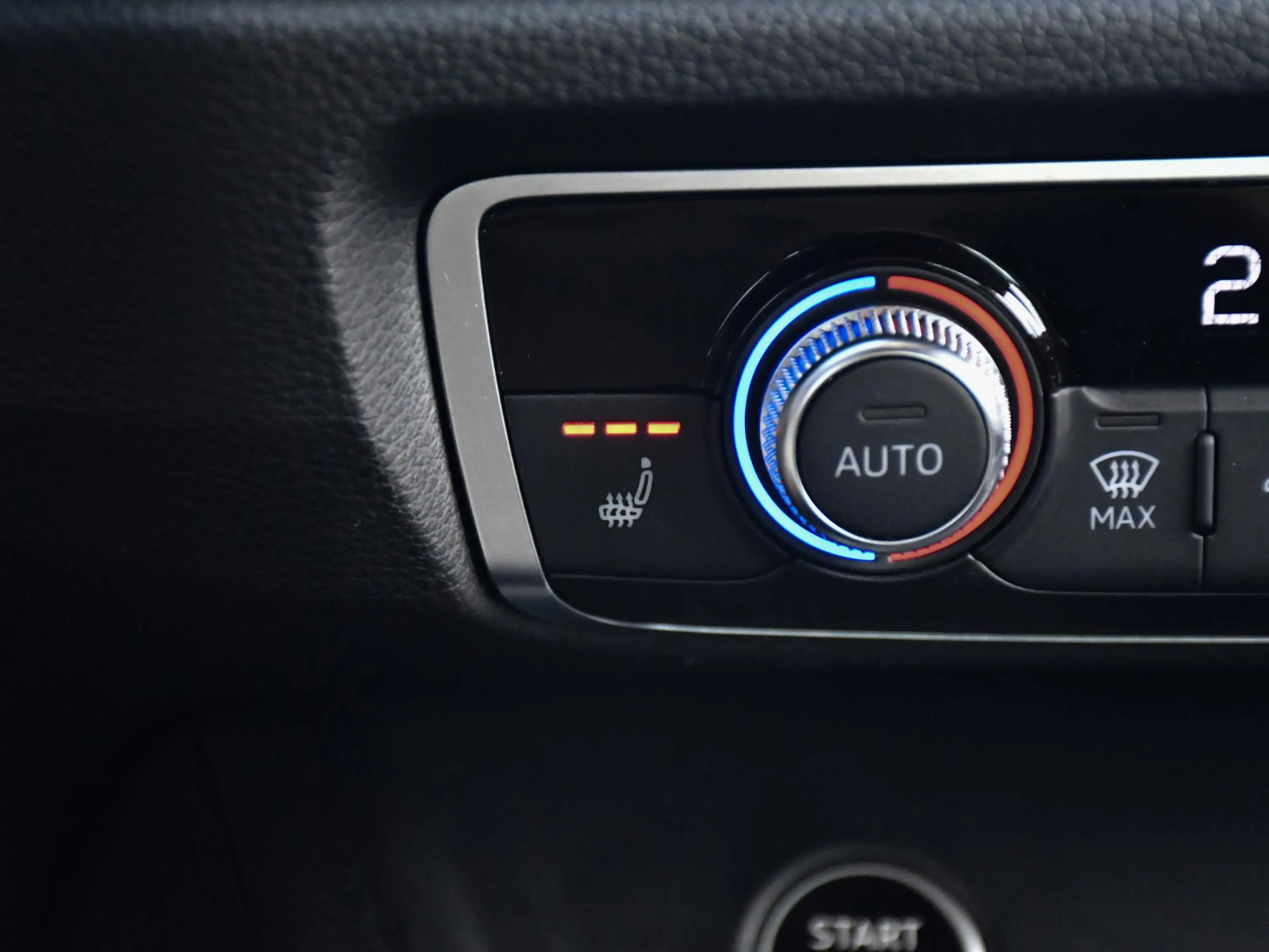 Audi Q3 40 TFSI quattro Pro Line S l S-line l Trekhaak l B — photo 25