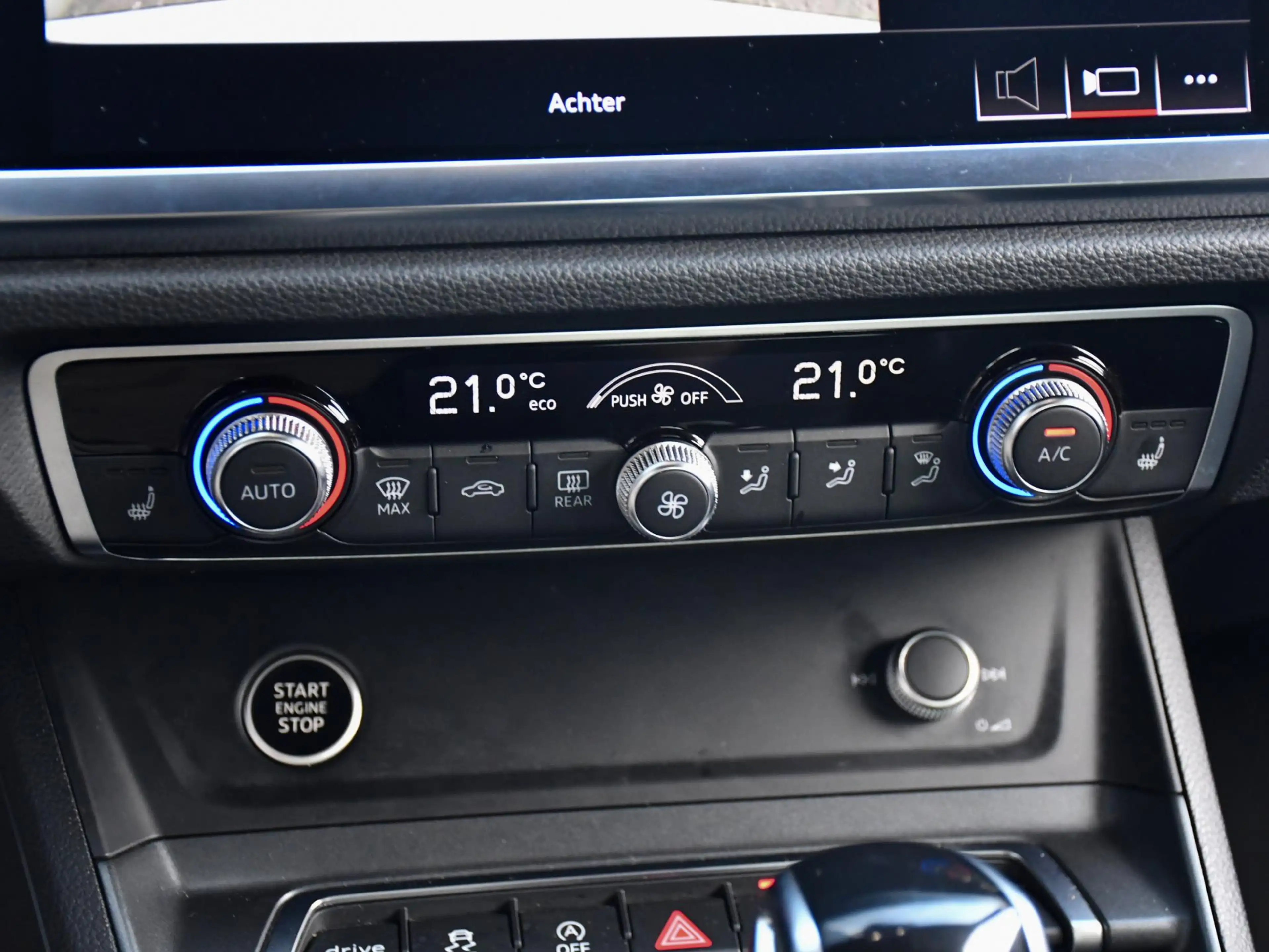 Audi Q3 40 TFSI quattro Pro Line S l S-line l Trekhaak l B — photo 24