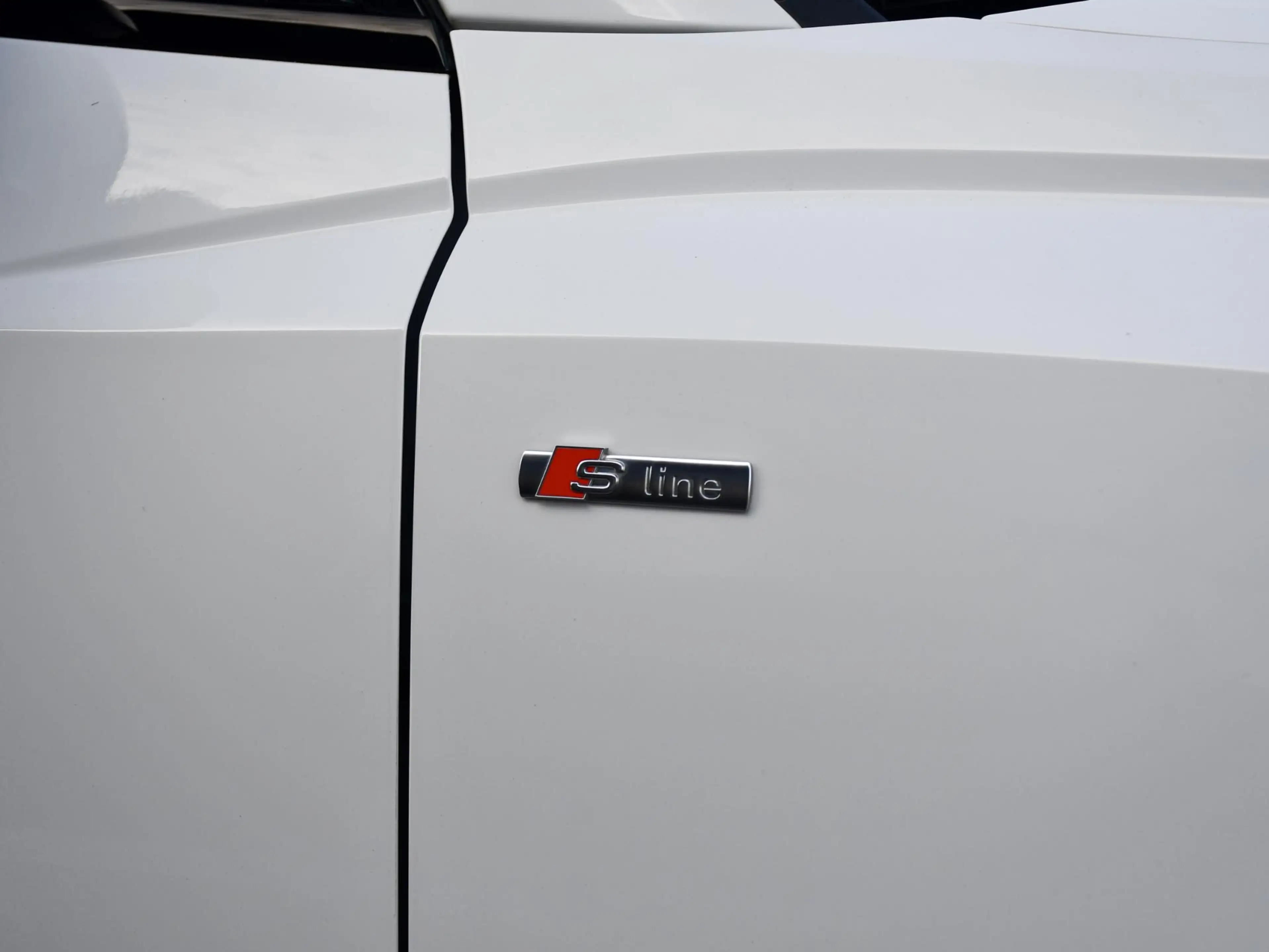 Audi Q3 40 TFSI quattro Pro Line S l S-line l Trekhaak l B — photo 34