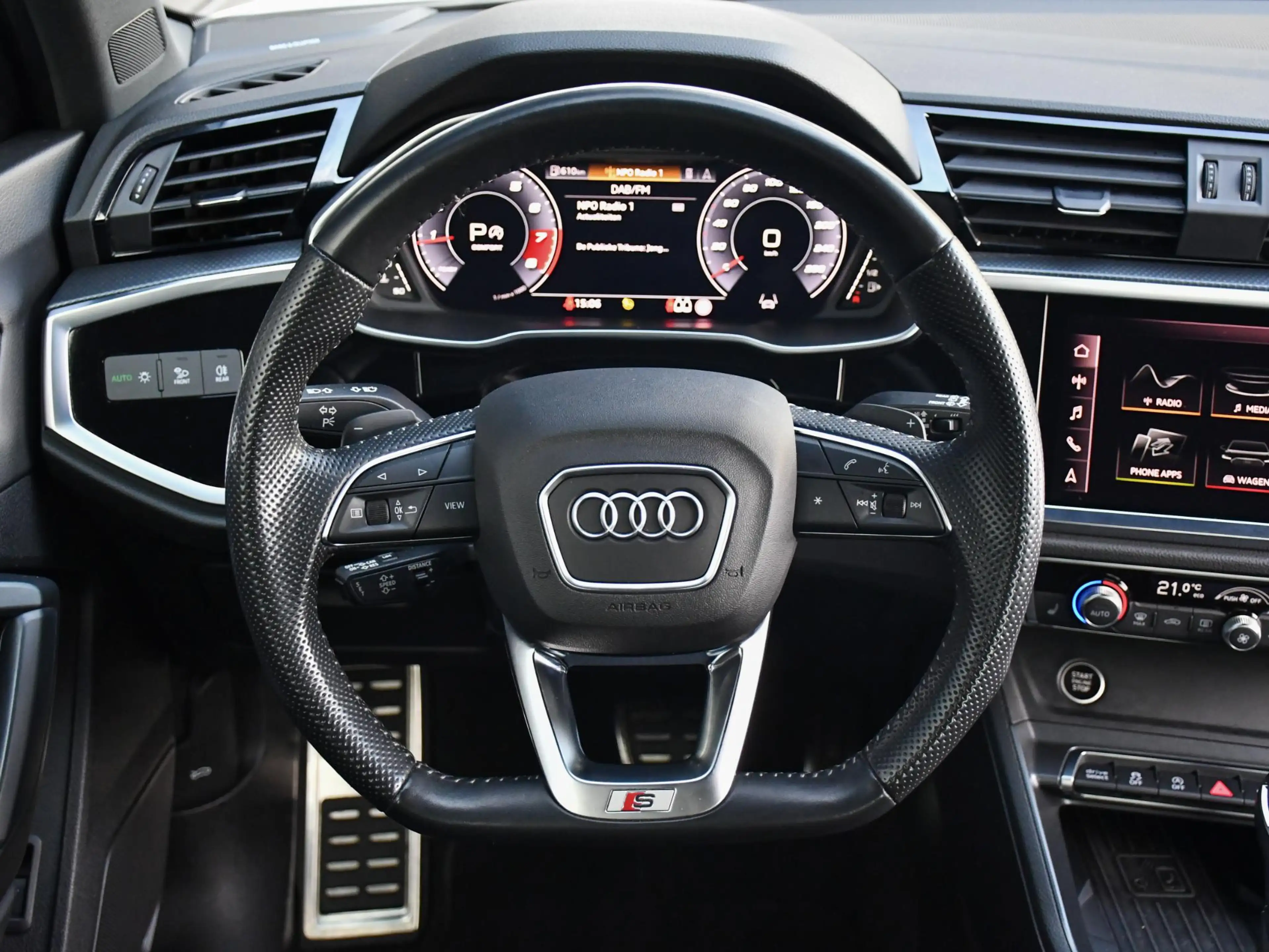 Audi Q3 40 TFSI quattro Pro Line S l S-line l Trekhaak l B — photo 13