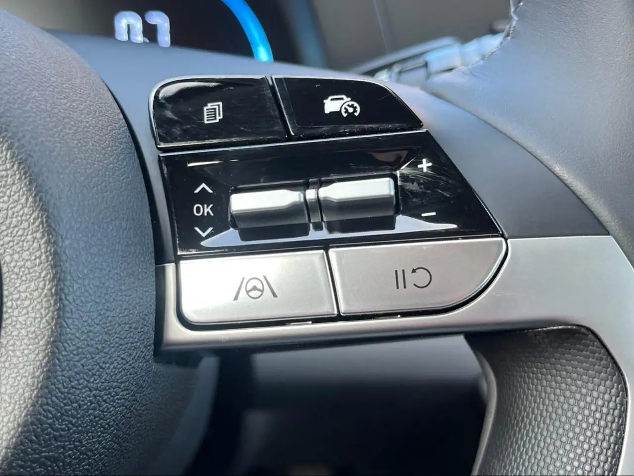 Hyundai ELANTRA снимка Hyundai ELANTRA